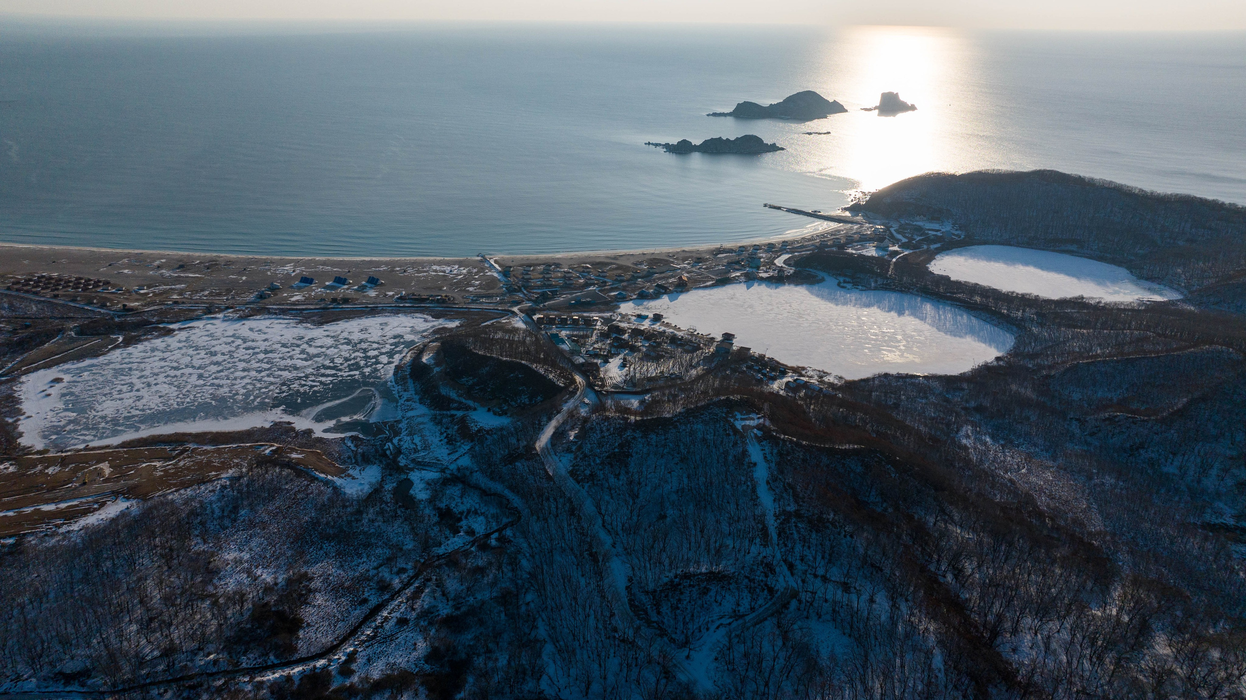 Бухты Триозерье, Окуневая, Спокойная. Турист оптимист