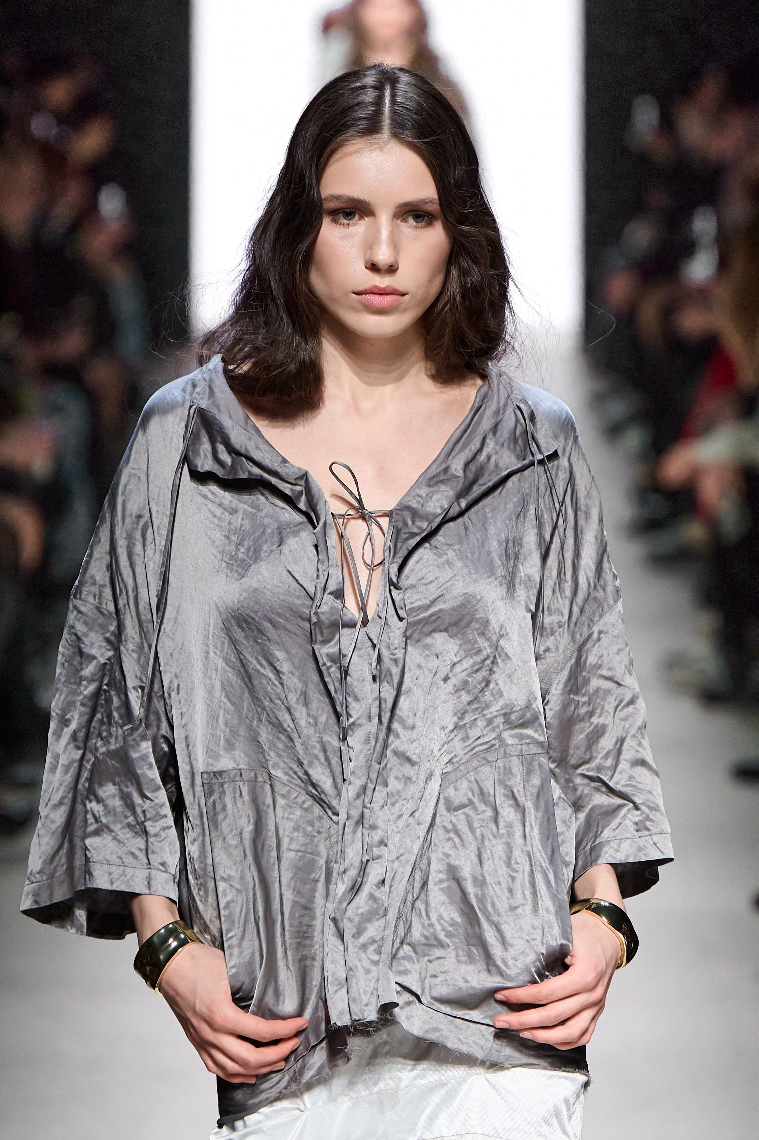 Efremov. Московская неделя моды. 2025. Дима Бабушкин. Фотограф. Подиум. Репортаж. Творчество. Дорого