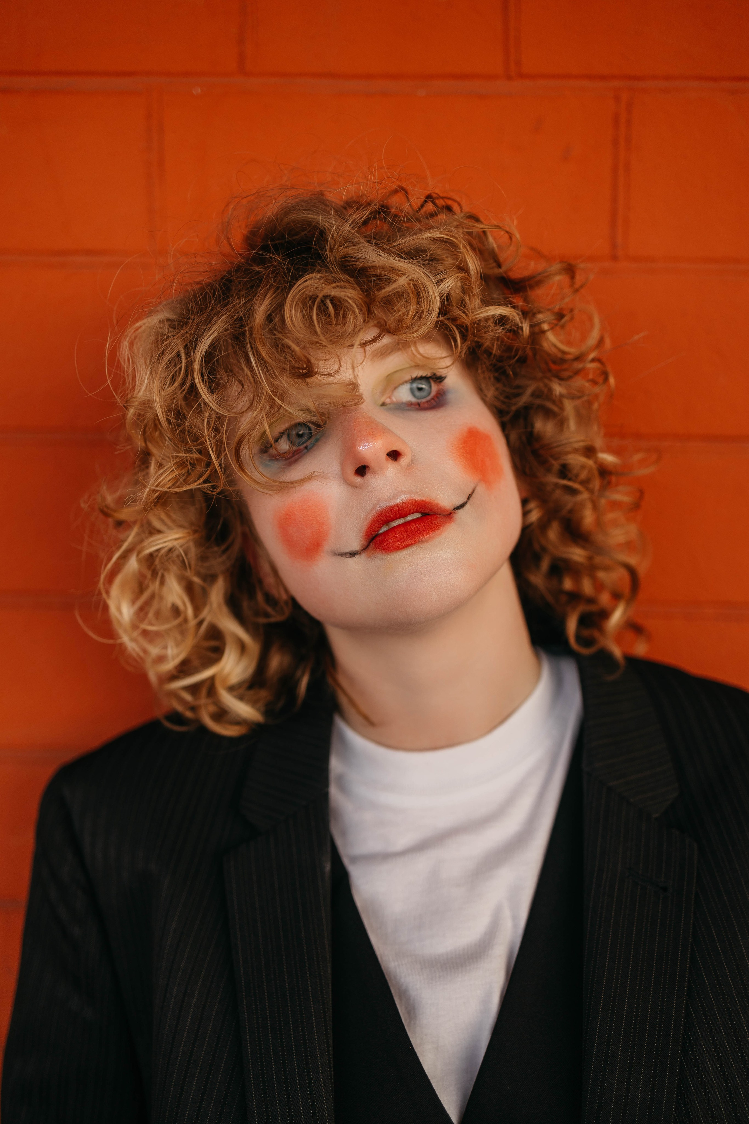 Закат на ЖД вокзале. Лиза. Фотограф в Твери Лагодная Яна