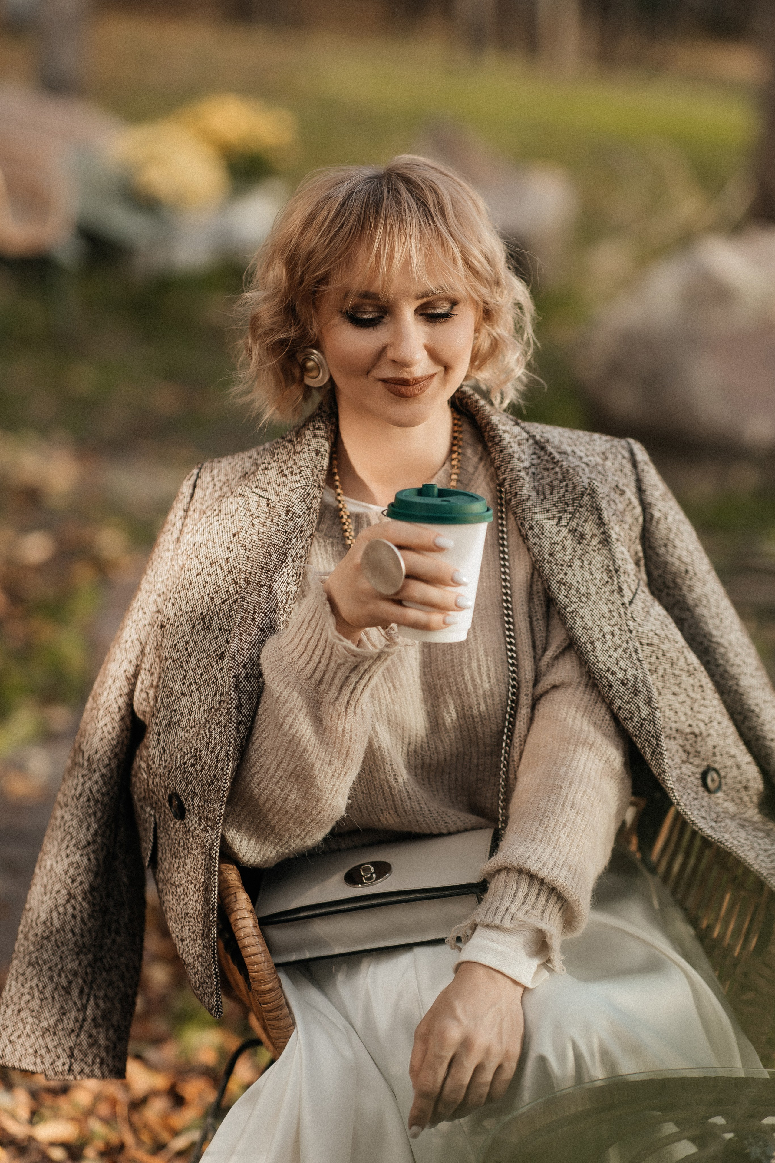 Маша и осень