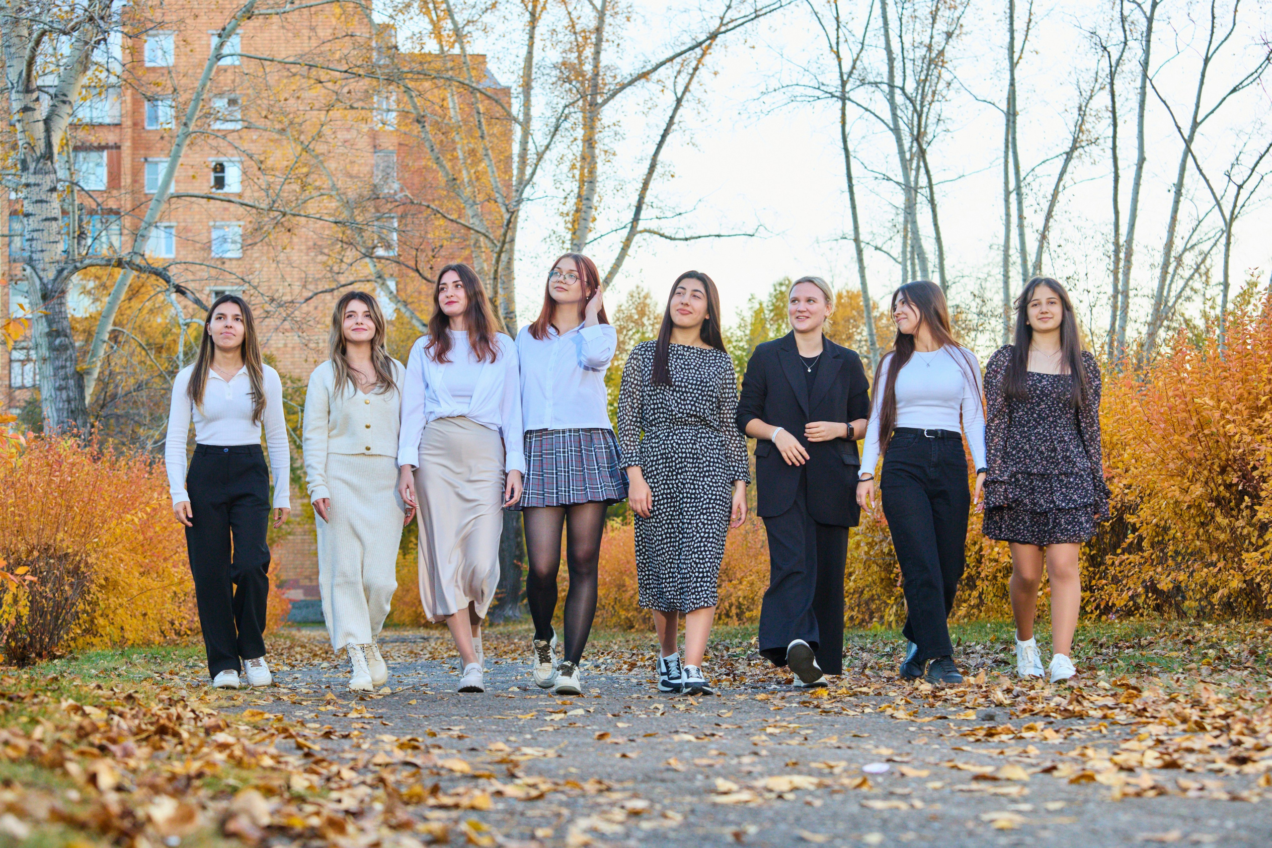 Выпускникам школ и детских садов