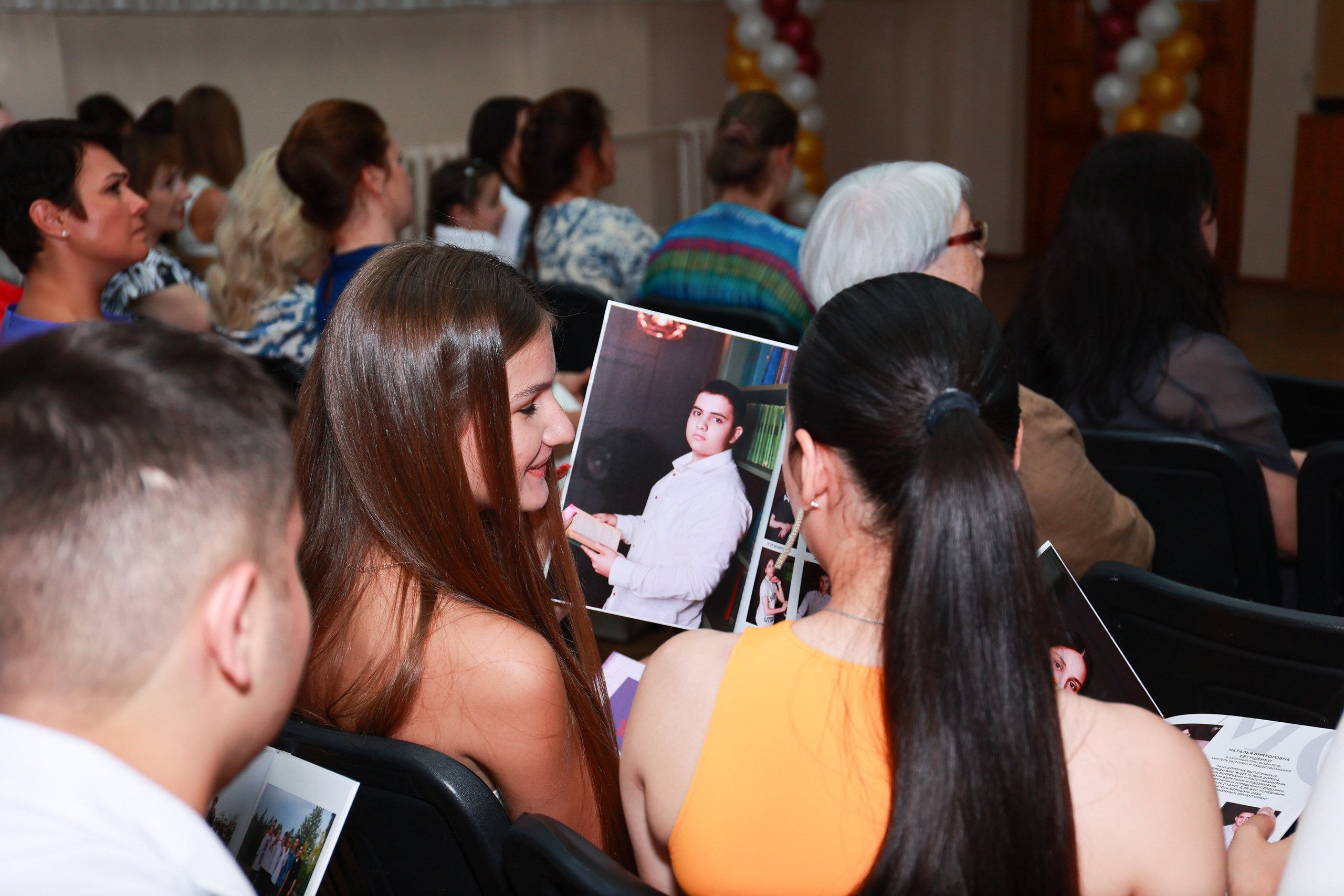 Вручение аттестатов Лицей 64. Детский семейный фотограф Краснодар