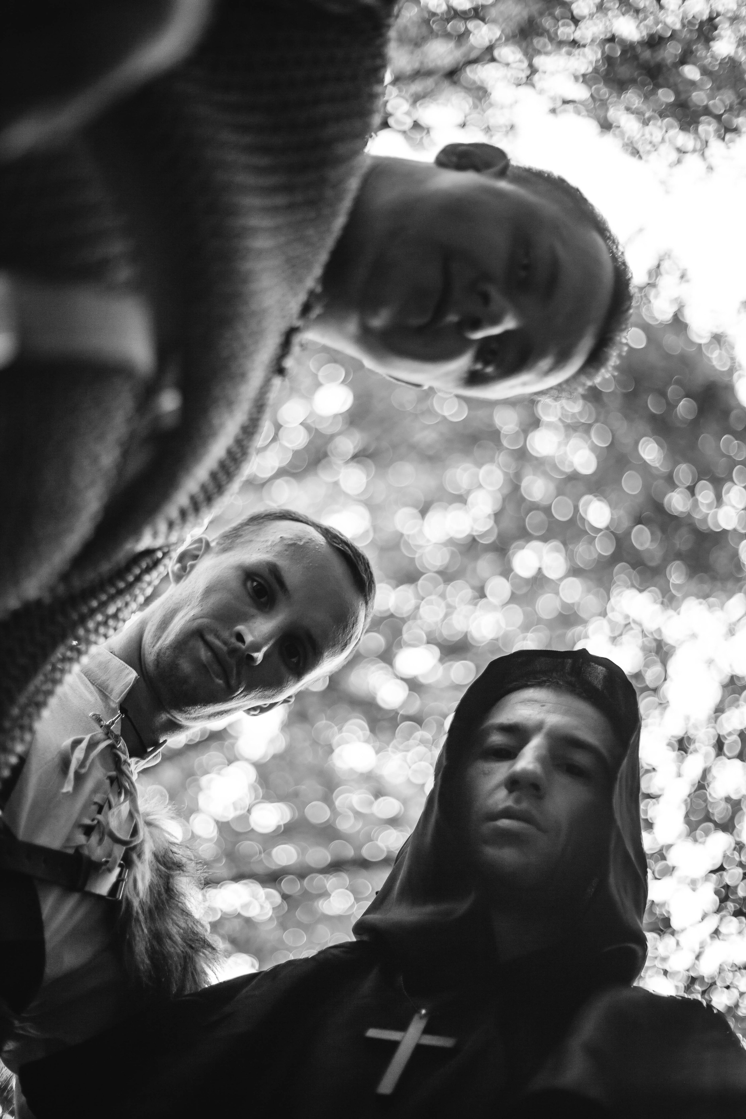 Клип. Уличный фотограф Города N