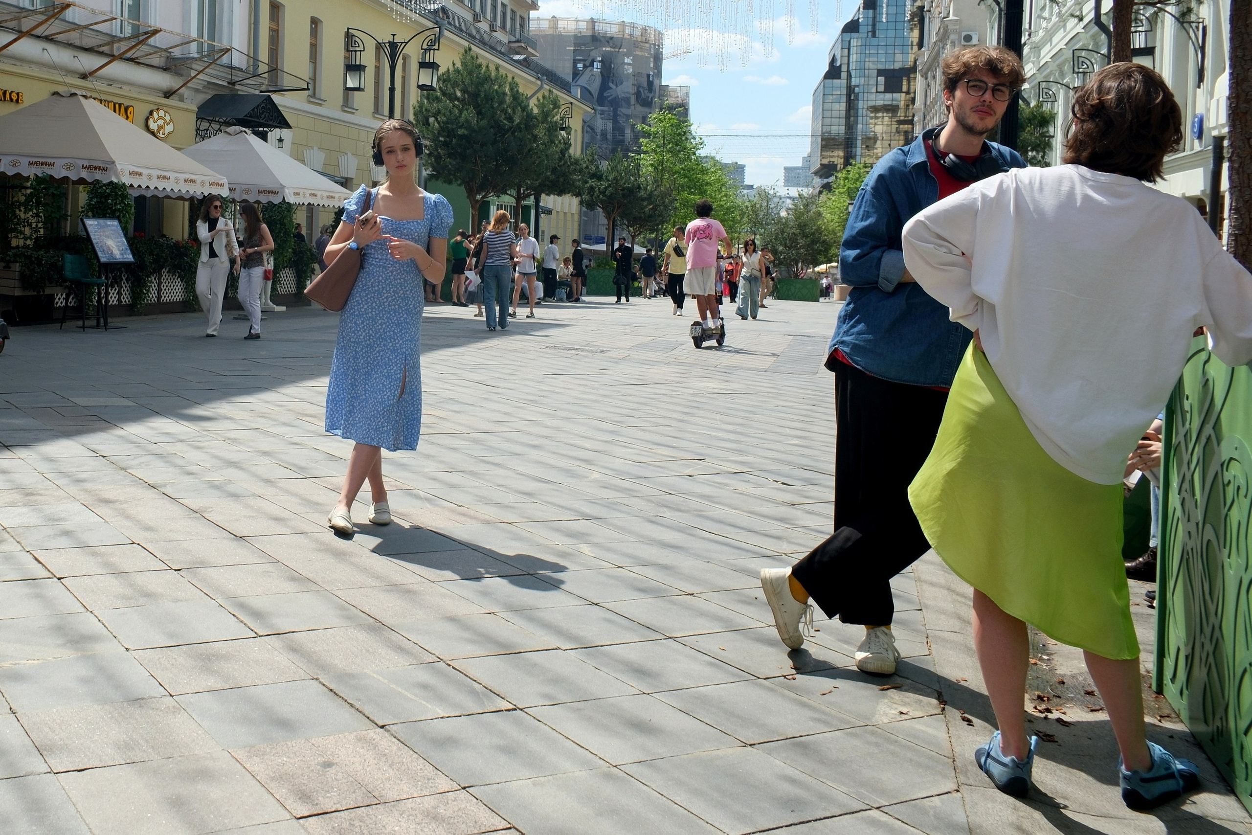 Улица, люди, жизнь…