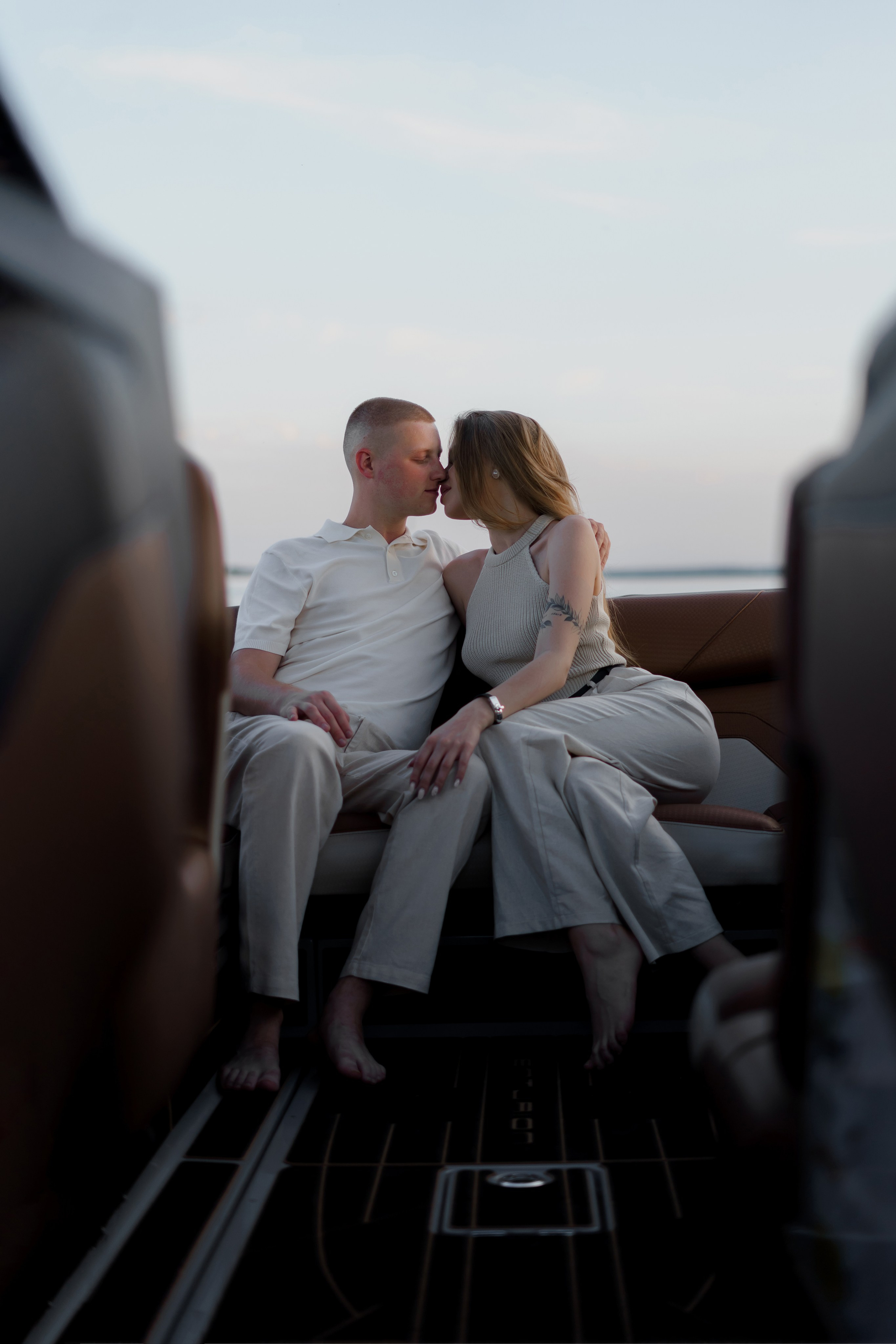 Рома и софа. Фотограф Валерия Крахмалева