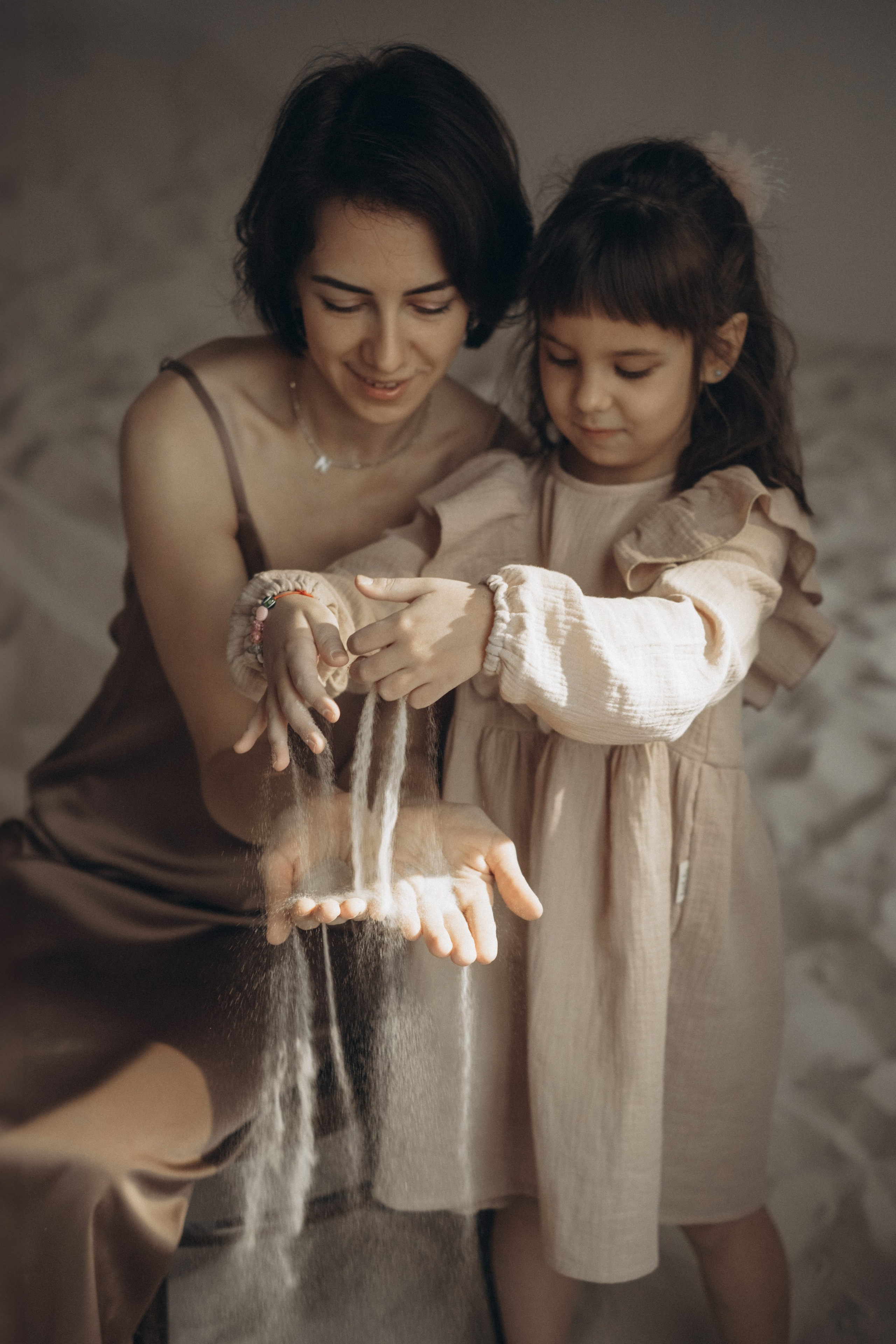 Семейная фотосессия в студии. Семейный и детский фотограф в Санкт-Петербурге