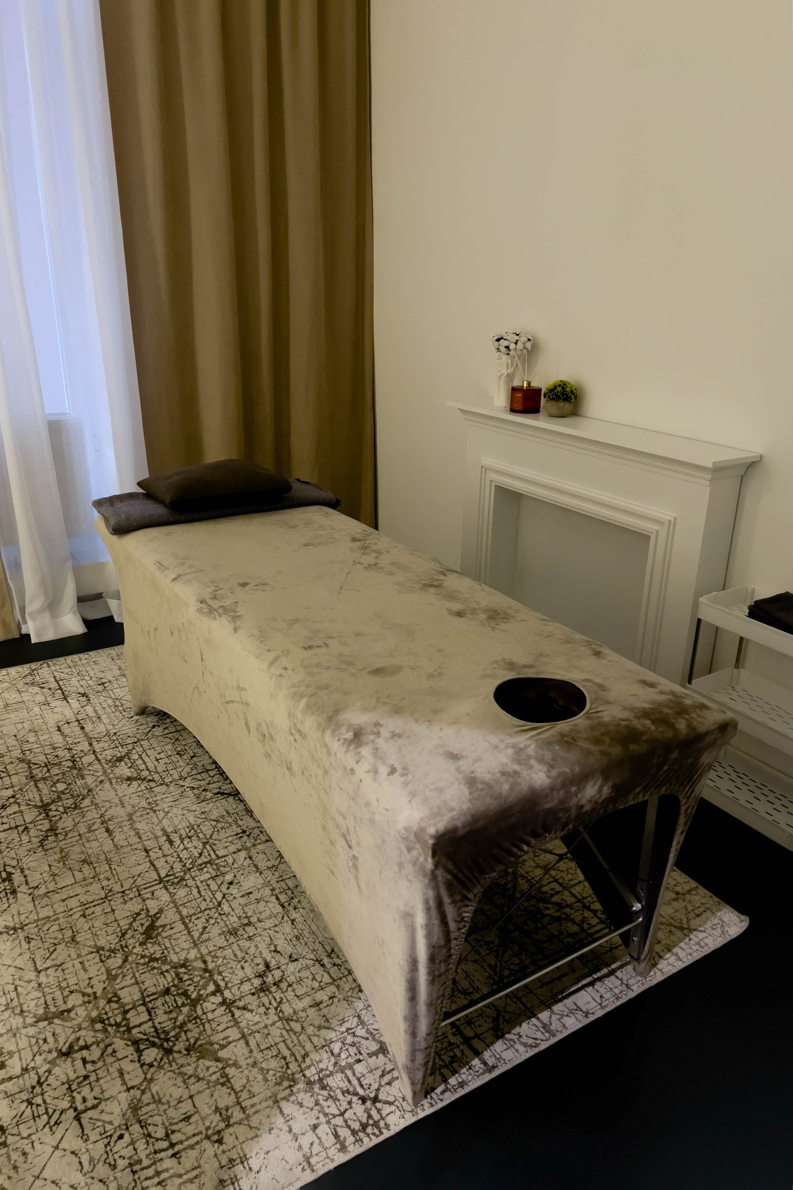 Массажный салон «Твой массажист». Портретный фотограф Санкт-Петербург Зикс Елизавета