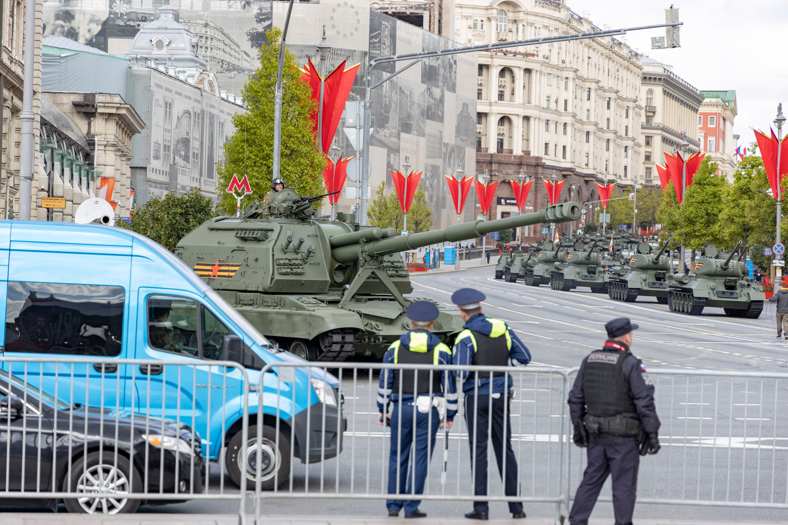 Репетиция парада победы 7 мая 2025 боевая техника. Репортажный, семейный и студийный фотограф в Москве Демин Алексей