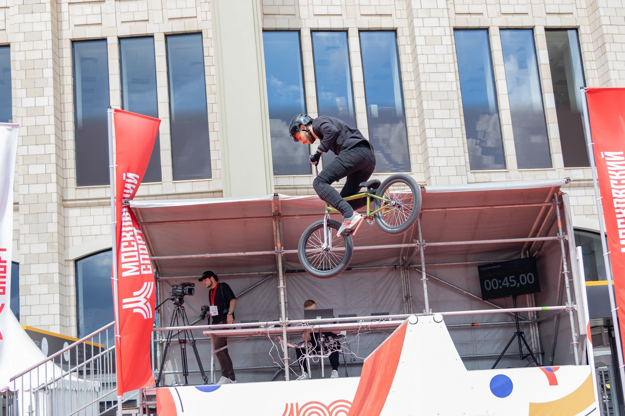 1 июля день спорта в Лужниках 2023. Репортажный, семейный и студийный фотограф в Москве Демин Алексей