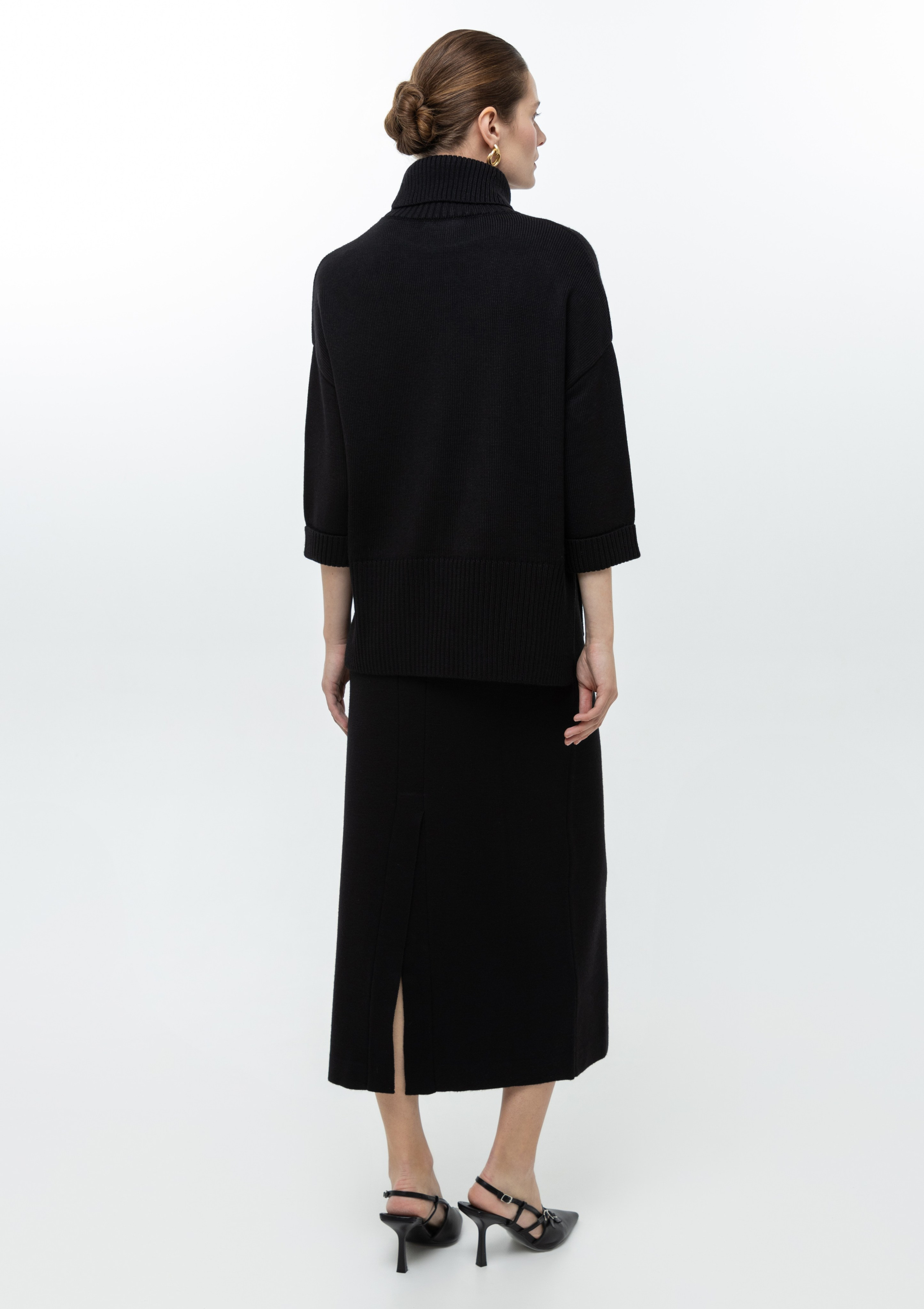 Каталог. Верхняя одежда + трикотаж бренда. 4ч,. Визажист для брендов, Фэшн продюсер Олеся Глушкова