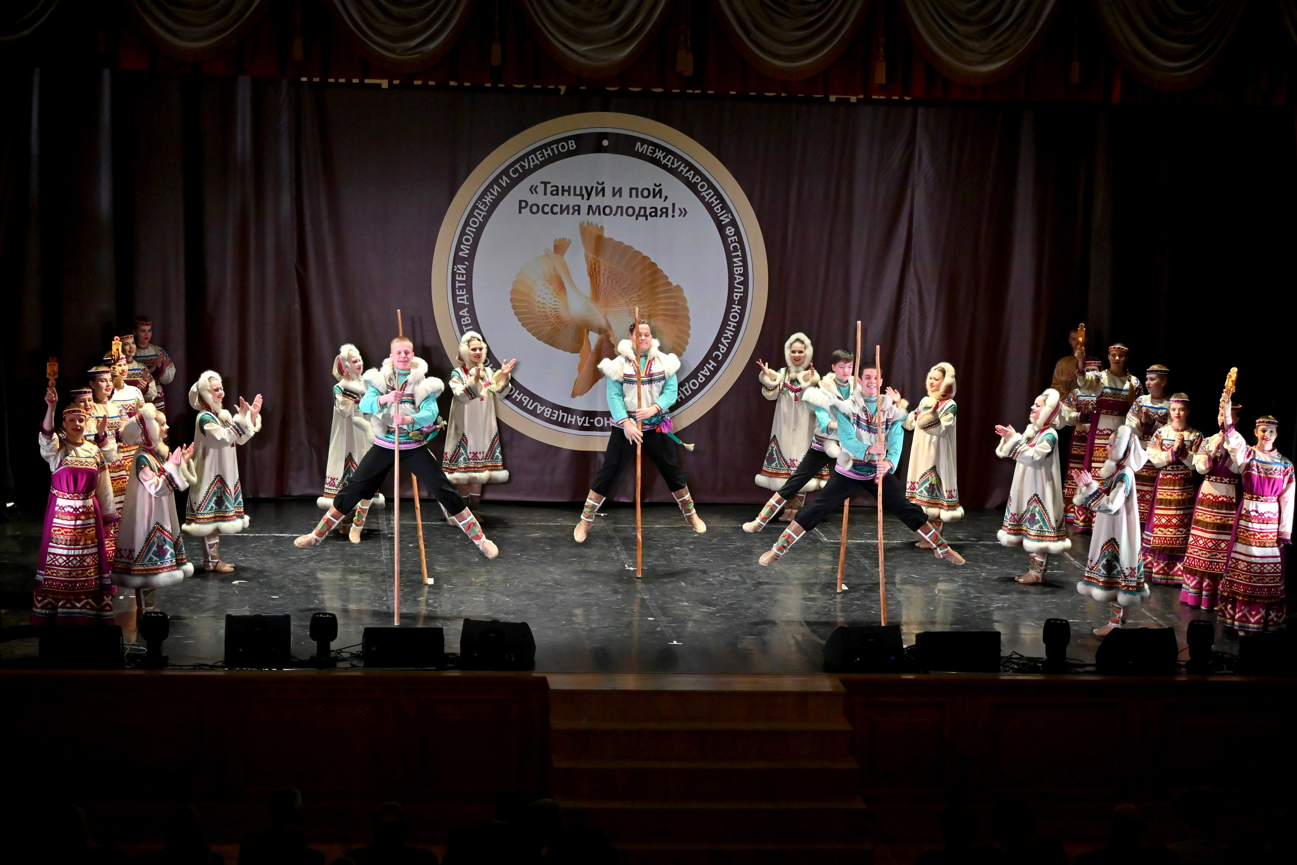 Гала-концерт. Танцуй и пой, Россия Молодая! 22.04.2024. Профессиональный фотограф в Москве Алёна Котова