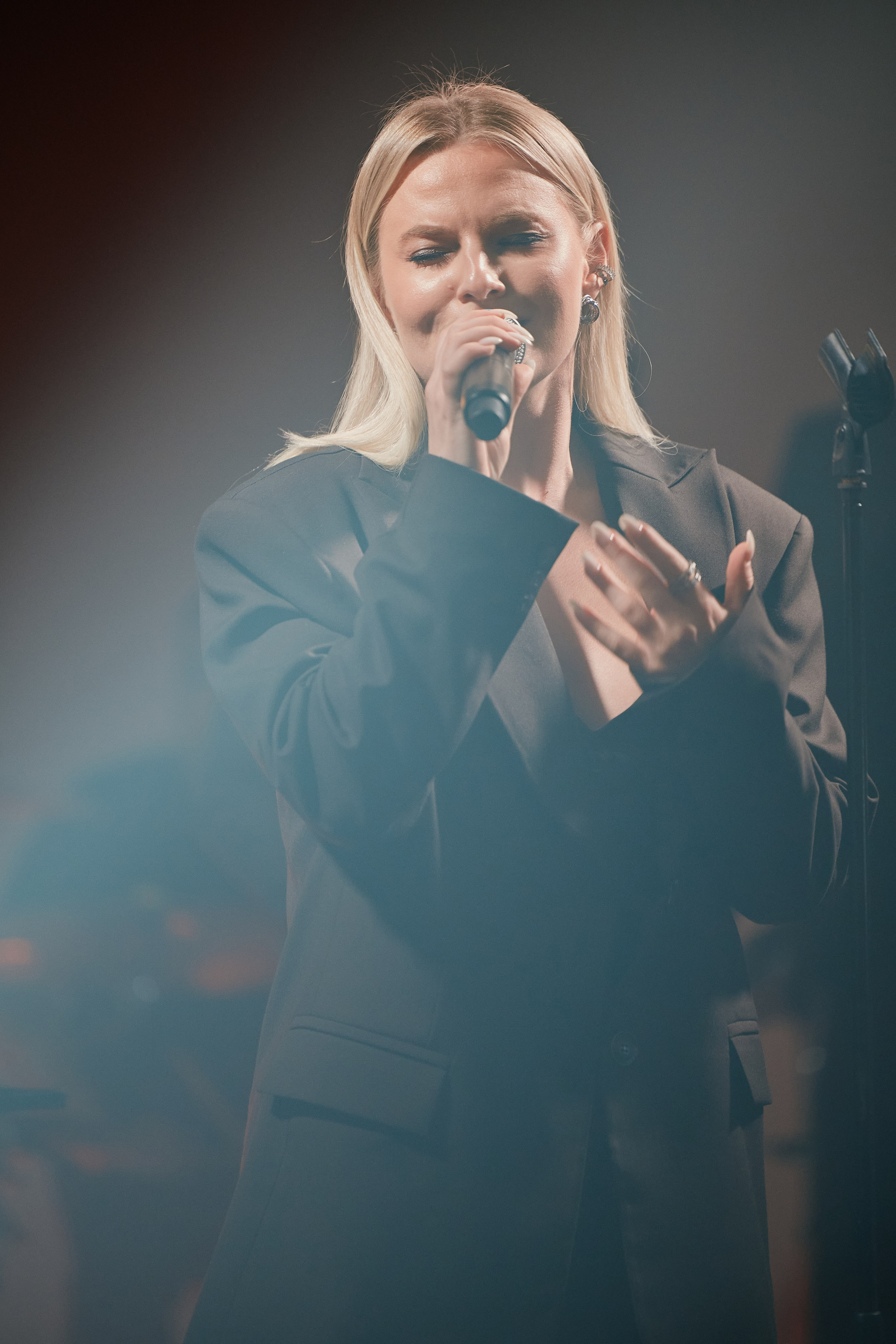 Праздничный концерт в Loft 1979. Свадебный репортажный фотограф краснодар максим дремов дрёмов фотосессия студия цена