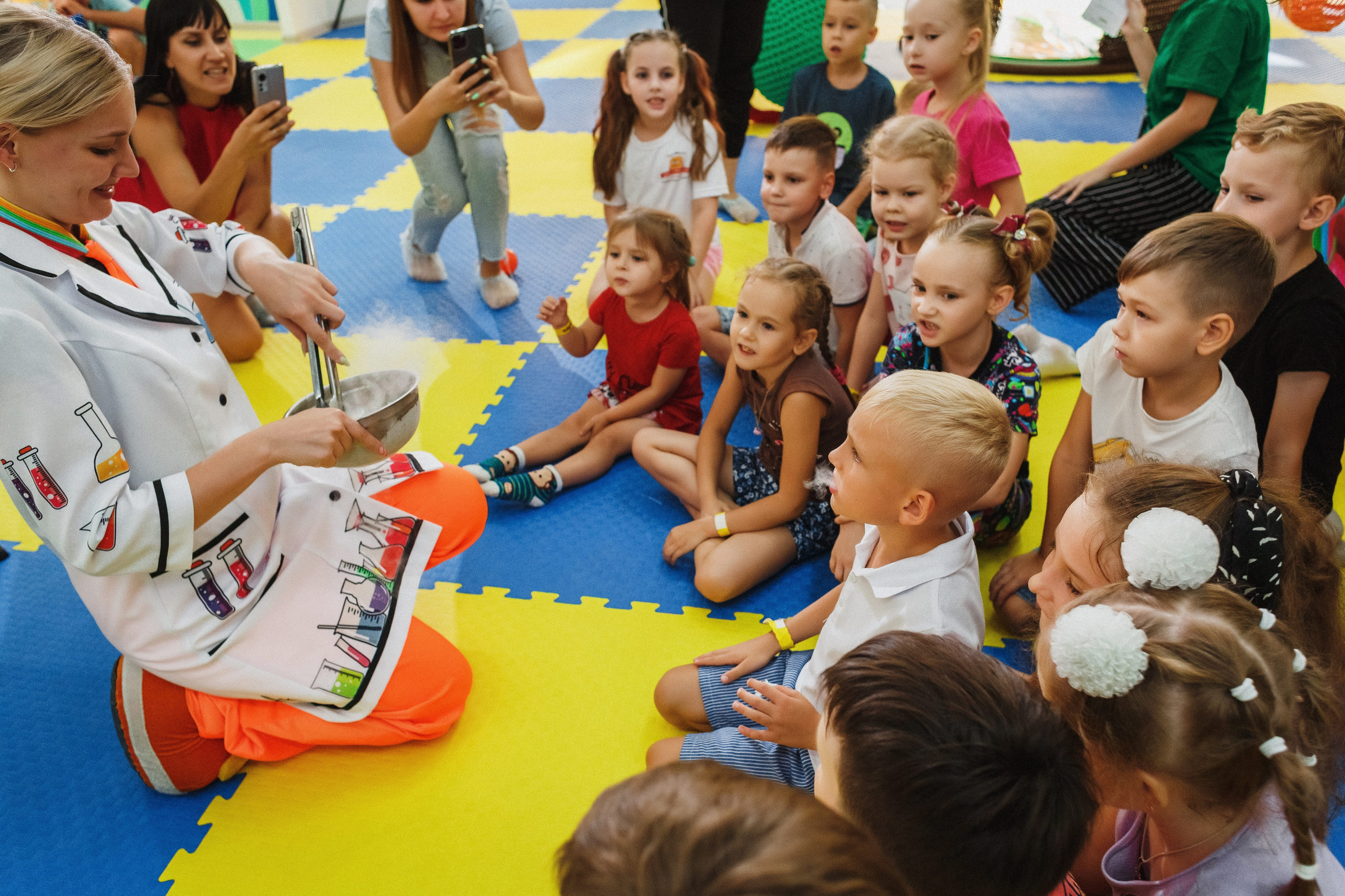 Волшебные моменты: детский праздник в игровой Клумба, Таганрог. Свадебный и семейный фотограф в Таганроге Бакарюк Антон