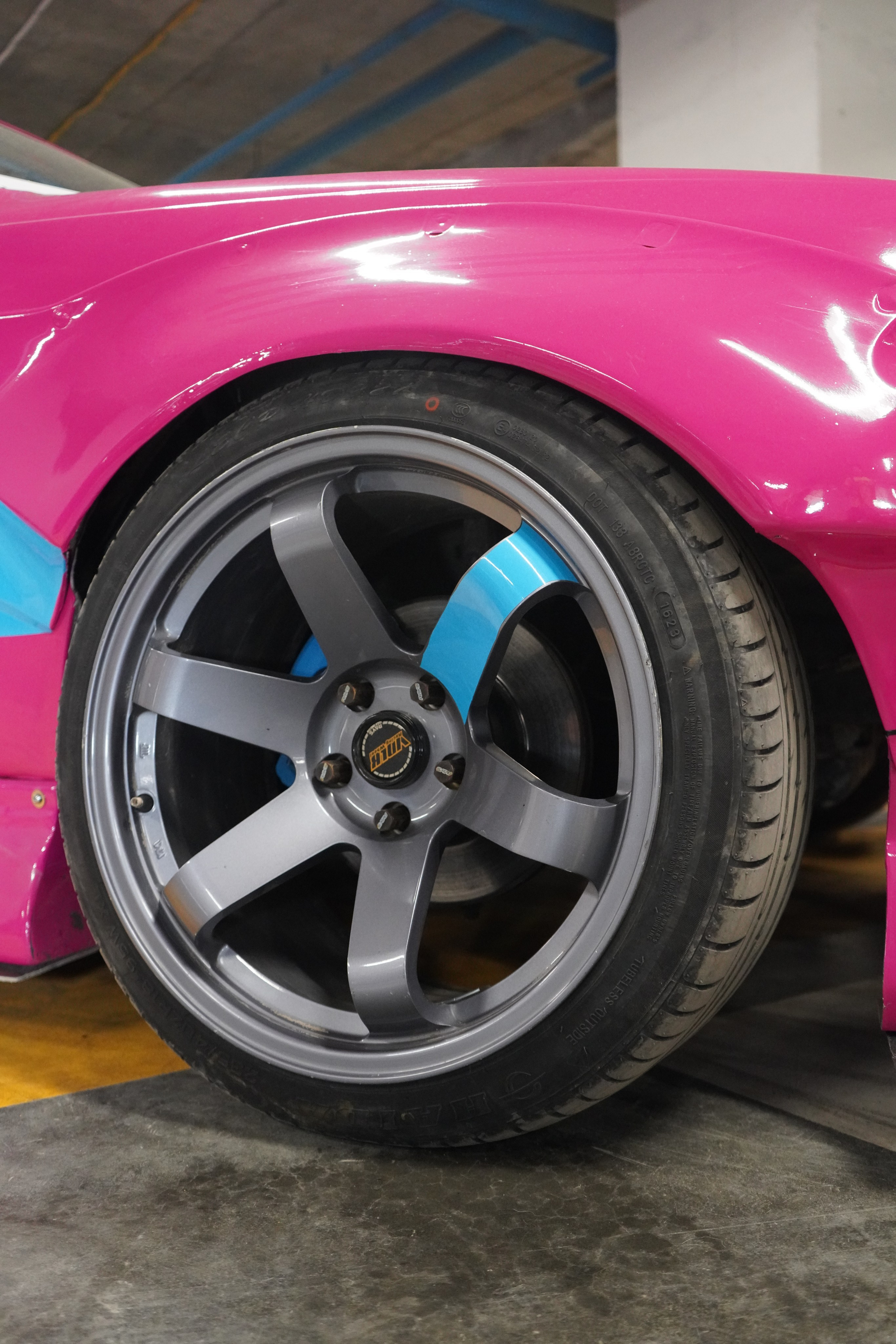 Репортаж выставка автомобилей 16 мая 2026 Гайдзин. Фотограф Владивосток