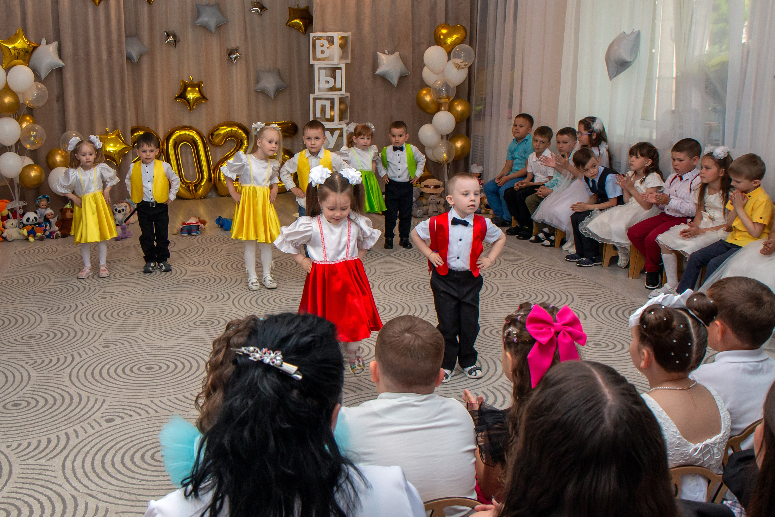 Впускной вечер в ДС «Солнышко» — 2025 г. Фотограф в Шелехове, лучшие выпускные альбомы в Шелехове