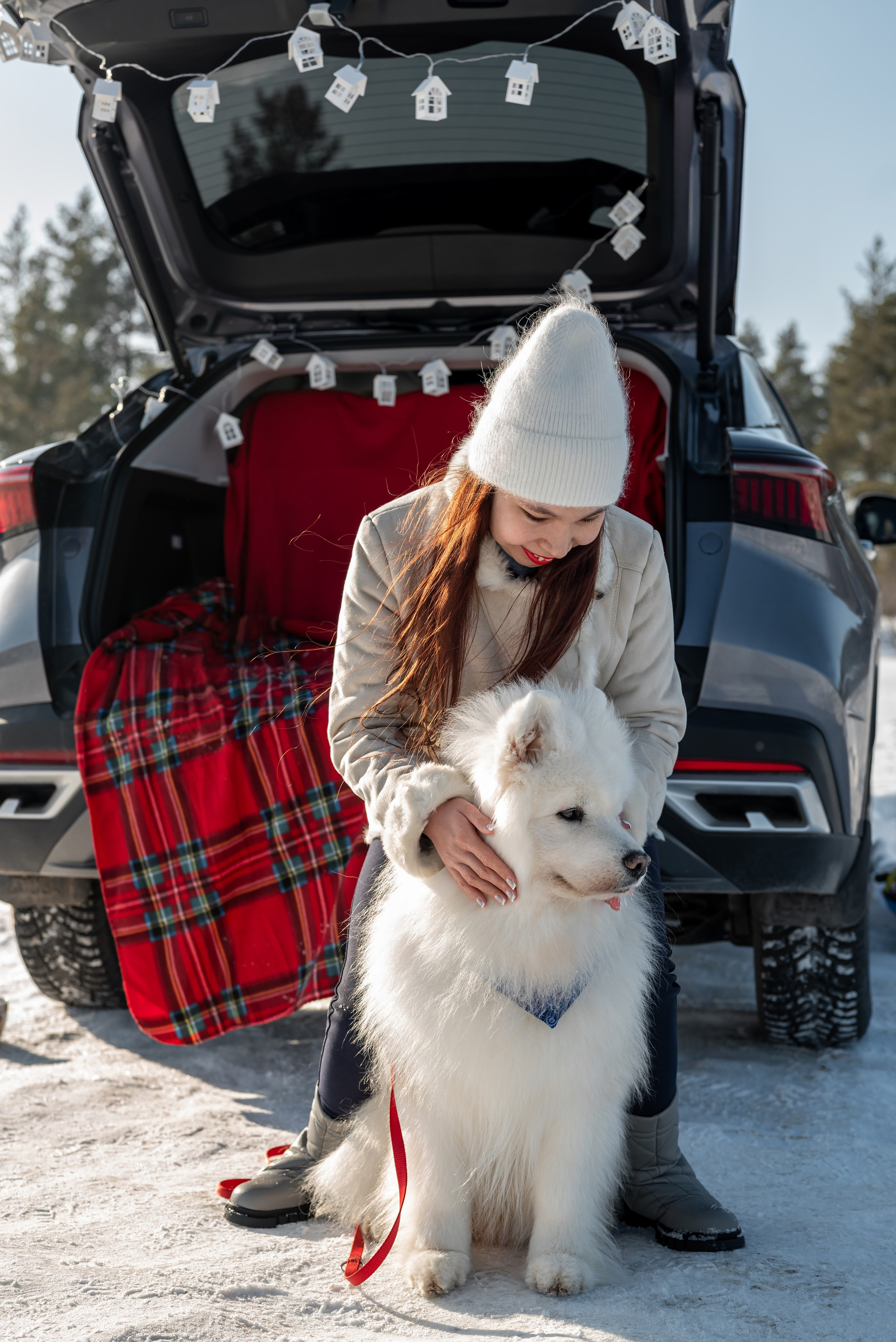 Фотопроект с Платоном и машиной на улице. Фотограф в городе Салават