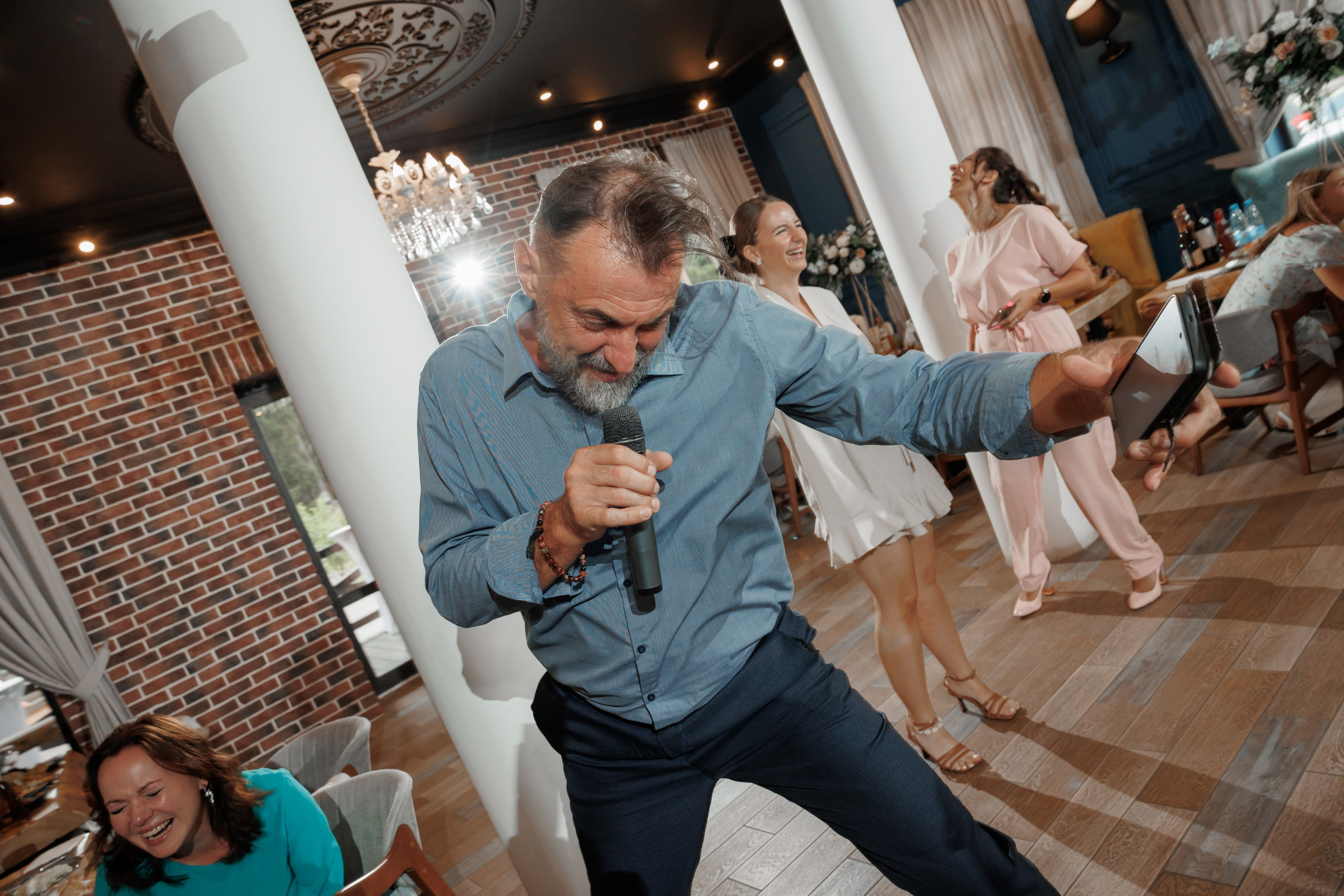 Полина и Дмитрий, загородный клуб «Барин», ЗАГС в г. Пушкино. Свадебный и репортажный фотограф (Москва, Королев и другие)