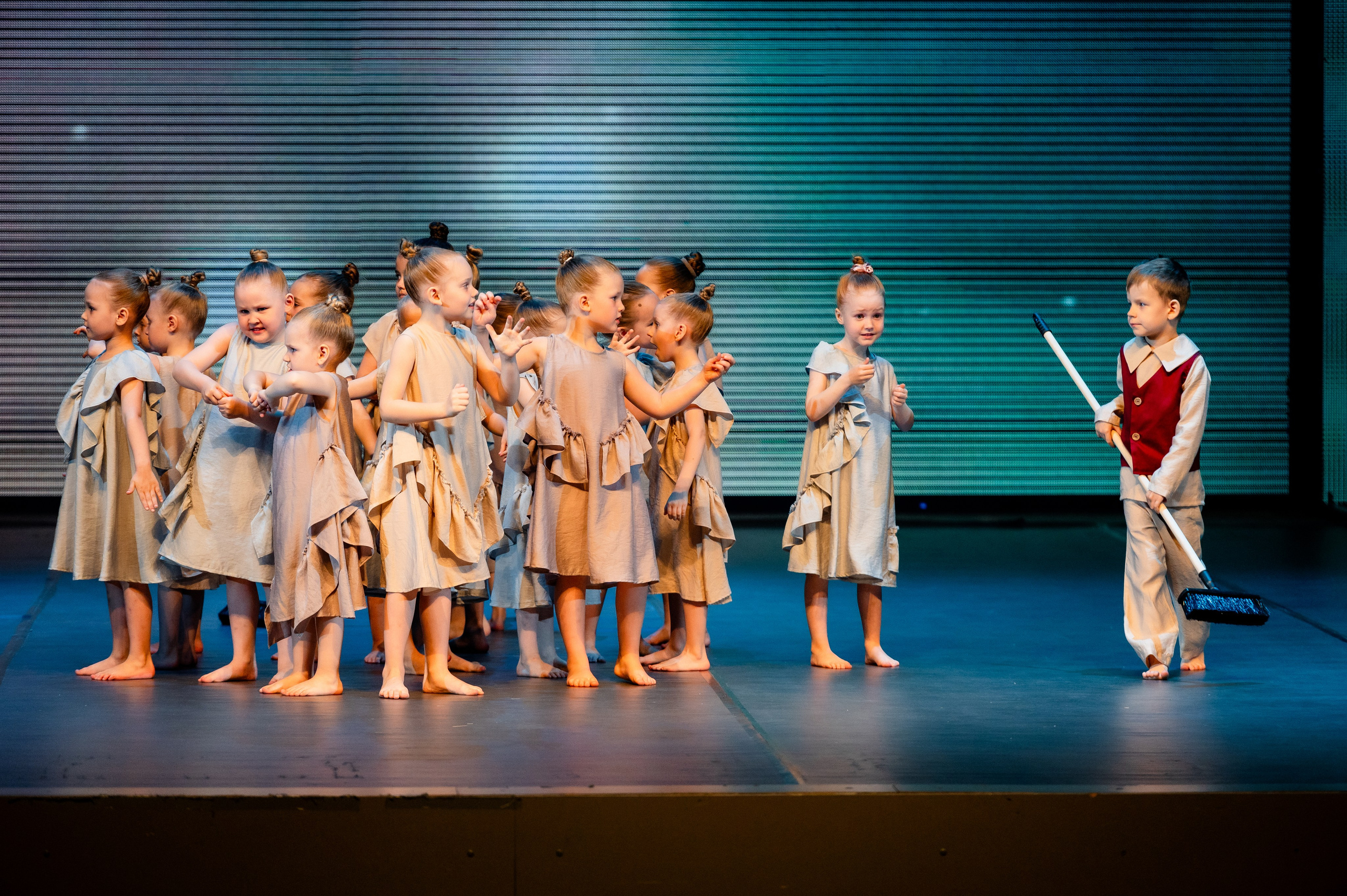 Концерты студии современной хореографии Пространные танцы. Дом детской фотографии Арсюткиной Наталии™