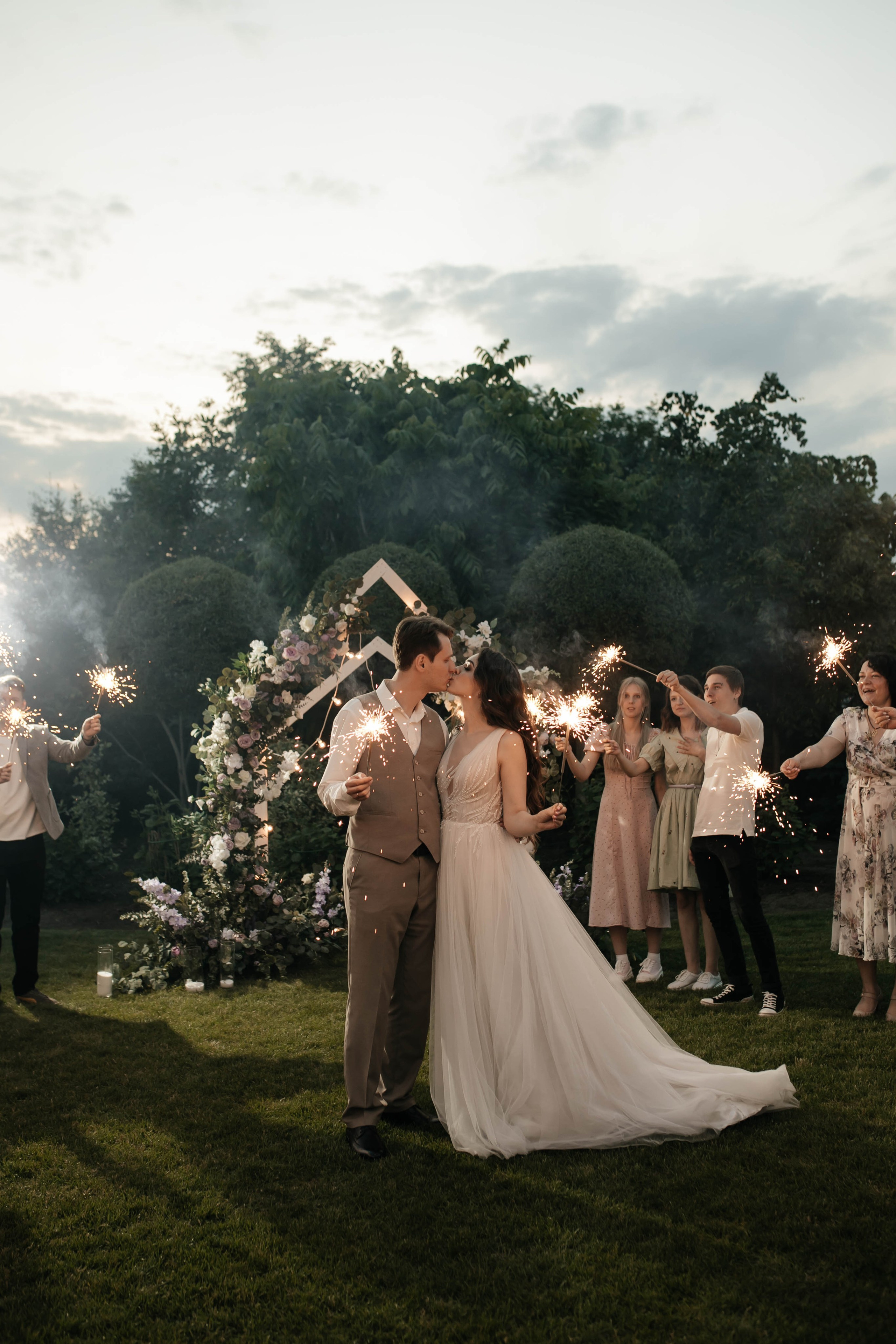 Свадебная история в уголке маленькой Италии… Локация Берендей Хаус. Свадебный и семейный фотограф Рассказова Виктория