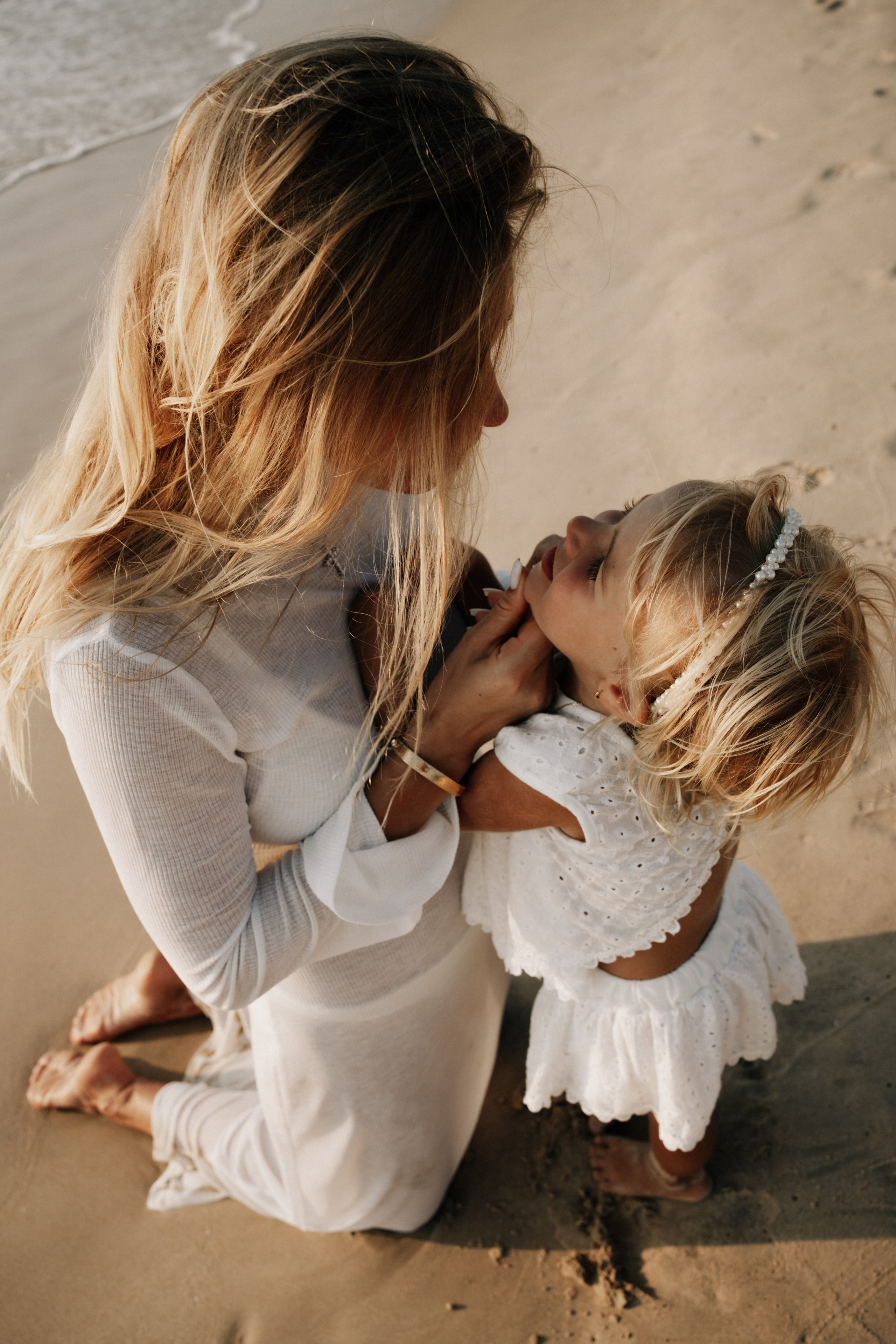 Семейная фотосессия на природе | Естественные фотографии вашей семьи на свежем воздухе. Репортажный фотограф Катерина Гилс Москва