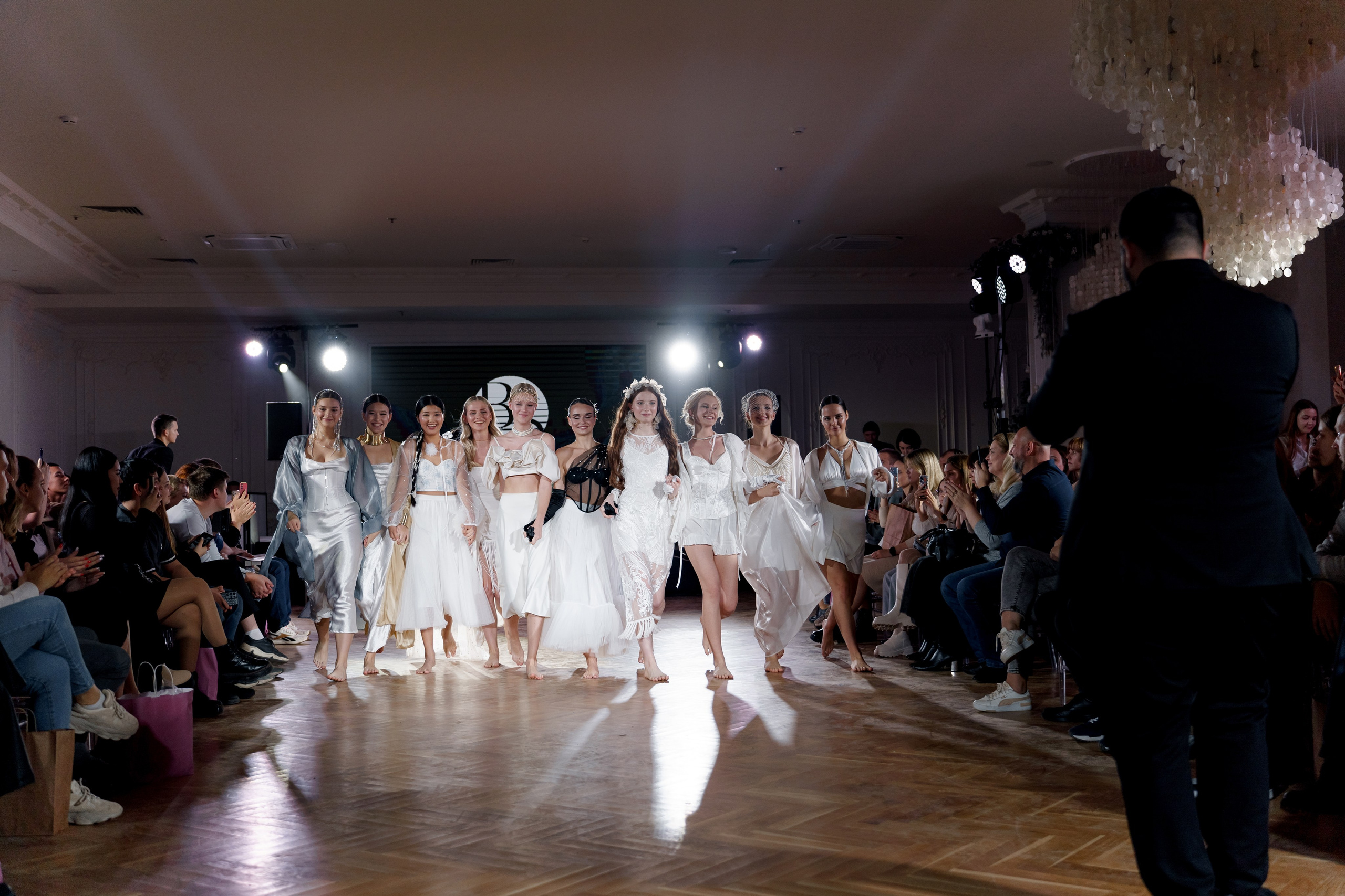 Выставка свадебных специалистов «Свадьба на 1000%». Свадебный фотограф в Санкт-Петербурге