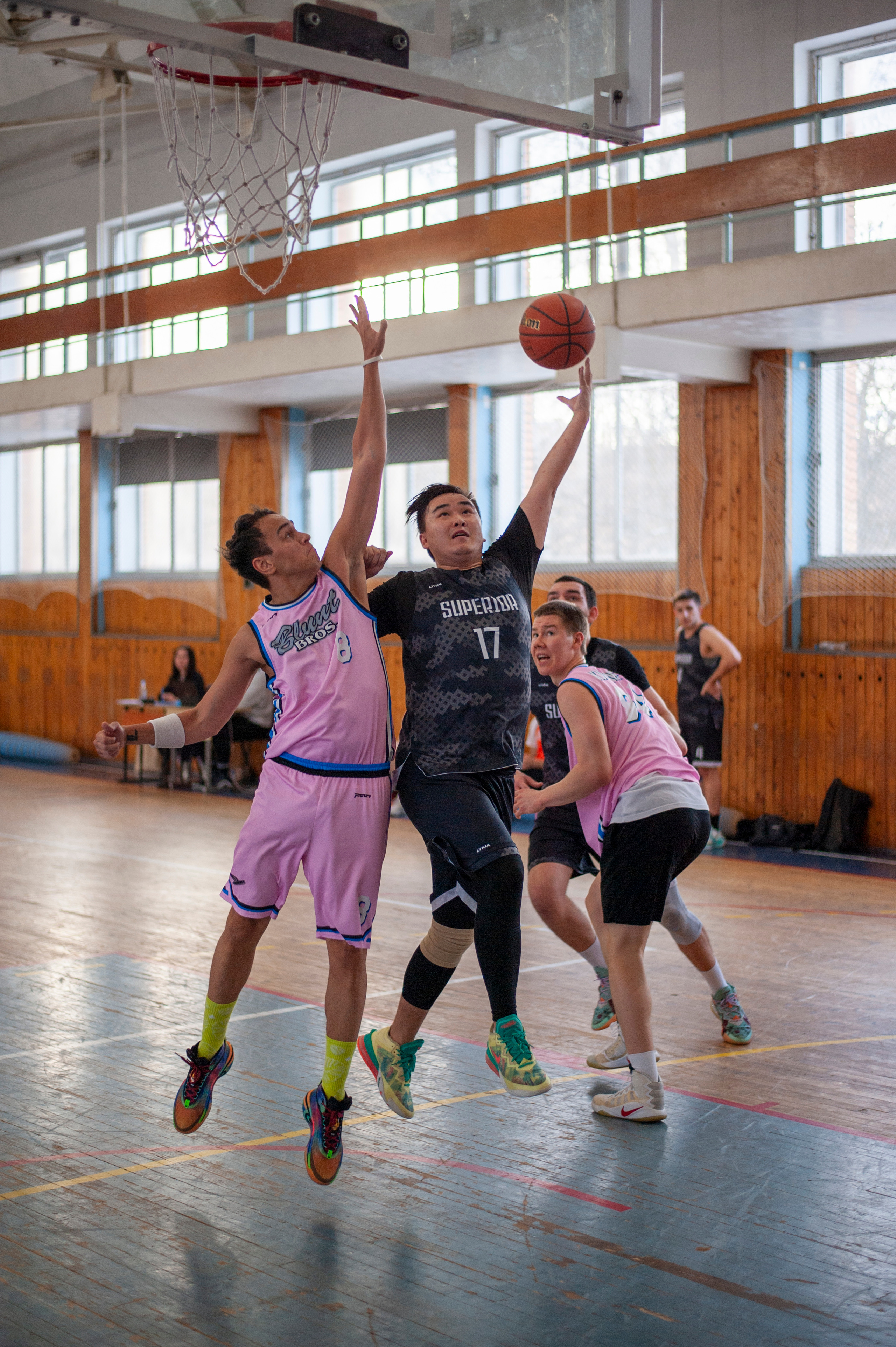 Баскетбол НИУ ВШЭ. Портретный фотограф в Москве — Иван Саяпин