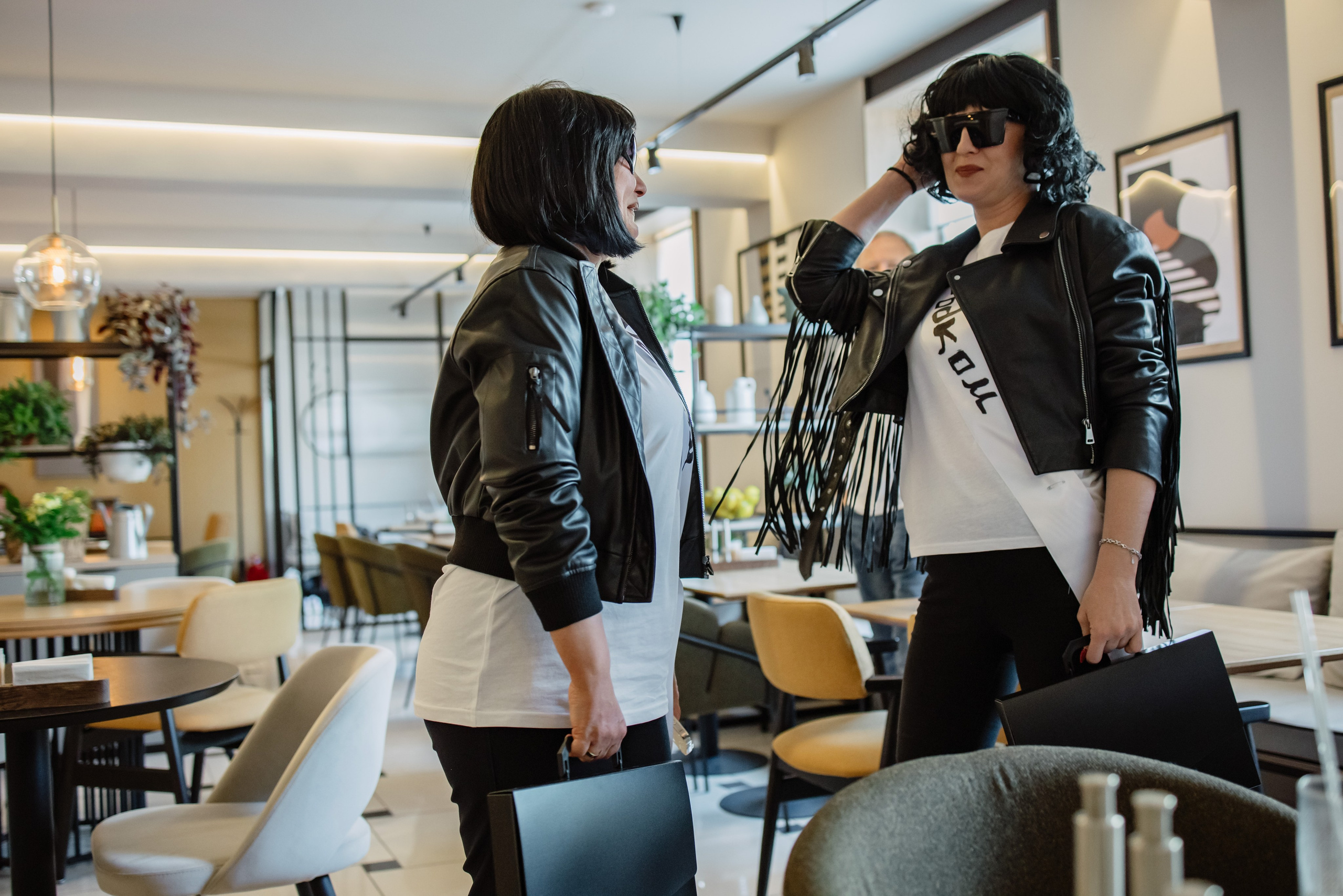 Репортажные фото съёмки клипа от родителей выпускникам. Свадебный фотограф в Воронеже Александр Работкин