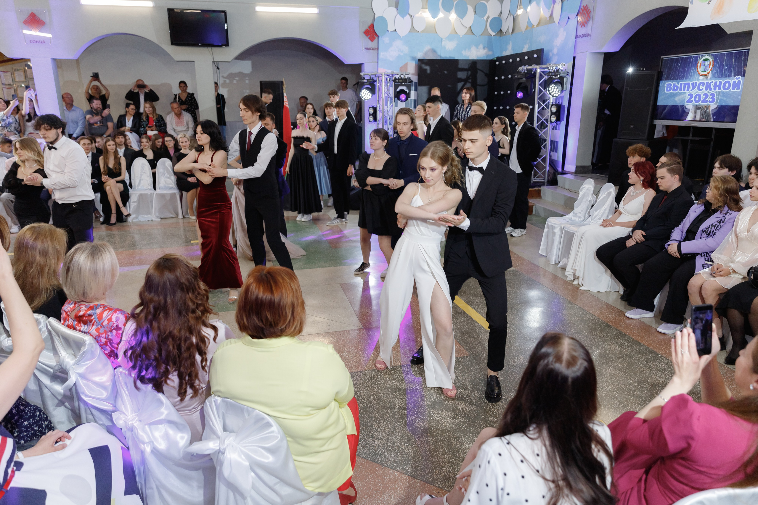 Школьный выпускной 2023 год в Минске. Свадебный фотограф в Минске/Беларуси Сергей Спиридонов