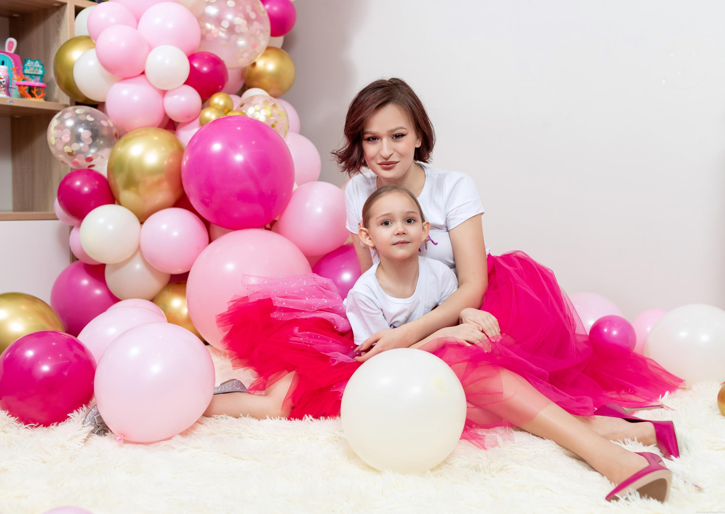 Крушение тортика дома. Выпускные альбомы Казань. Семейный и детский фотограф Михаил Мигачев