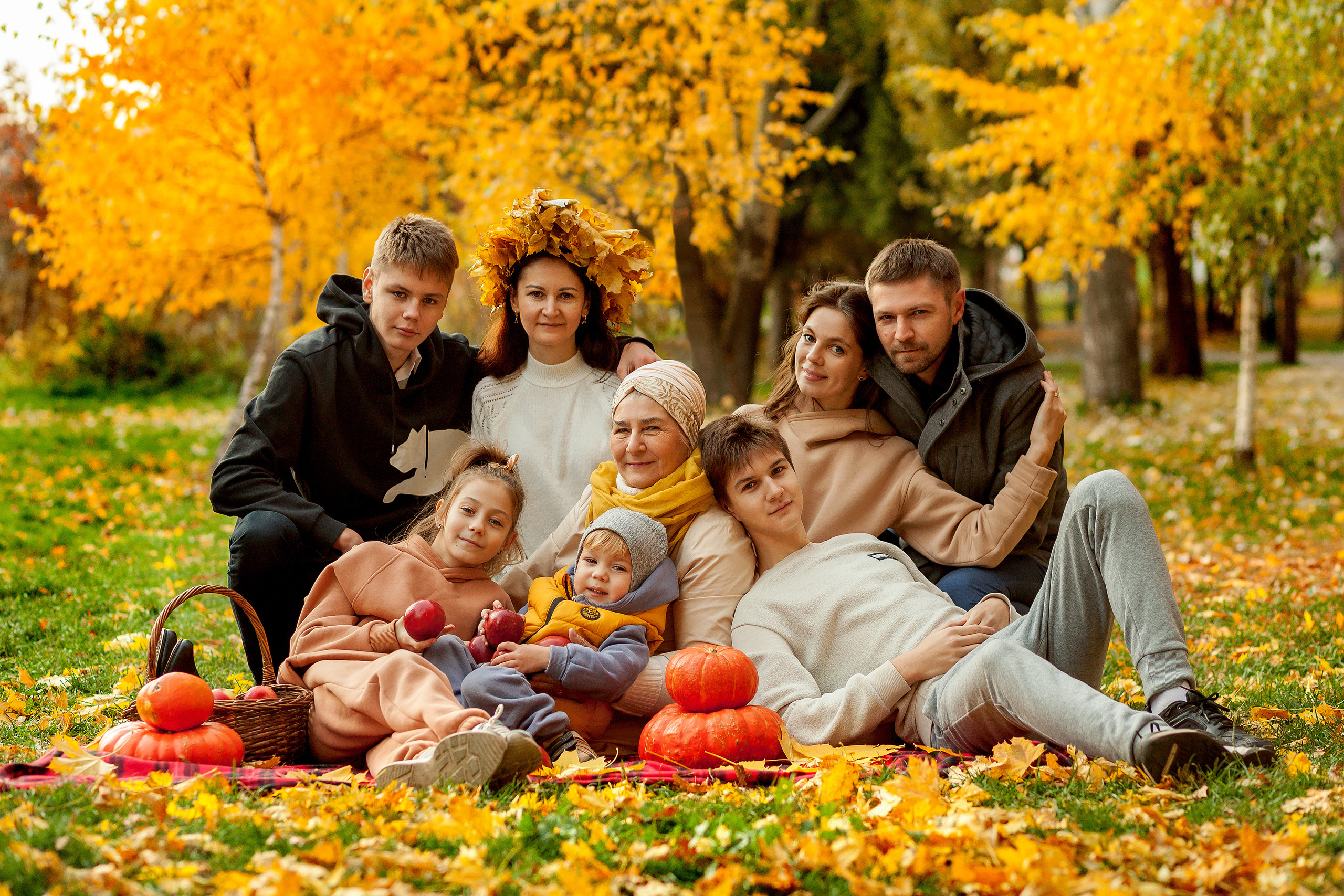 Осень 2022. Выпускные альбомы Казань. Семейный и детский фотограф Михаил Мигачев