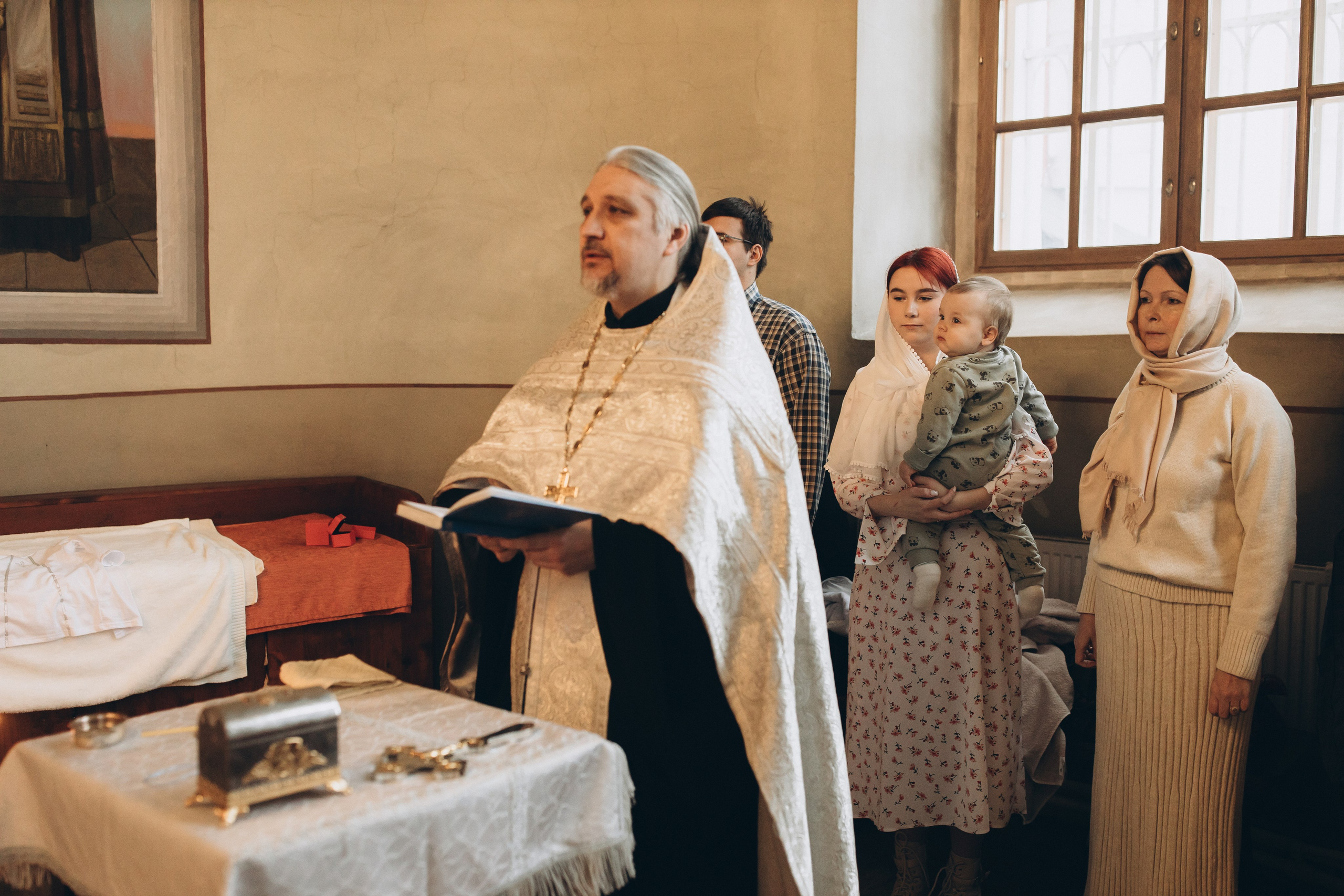 Таинство Крещения Ивана в Церкви Николая Чудотворца. Детский и семейный фотограф в Пушкино, Мытищи, Москва Сергеева Светлана
