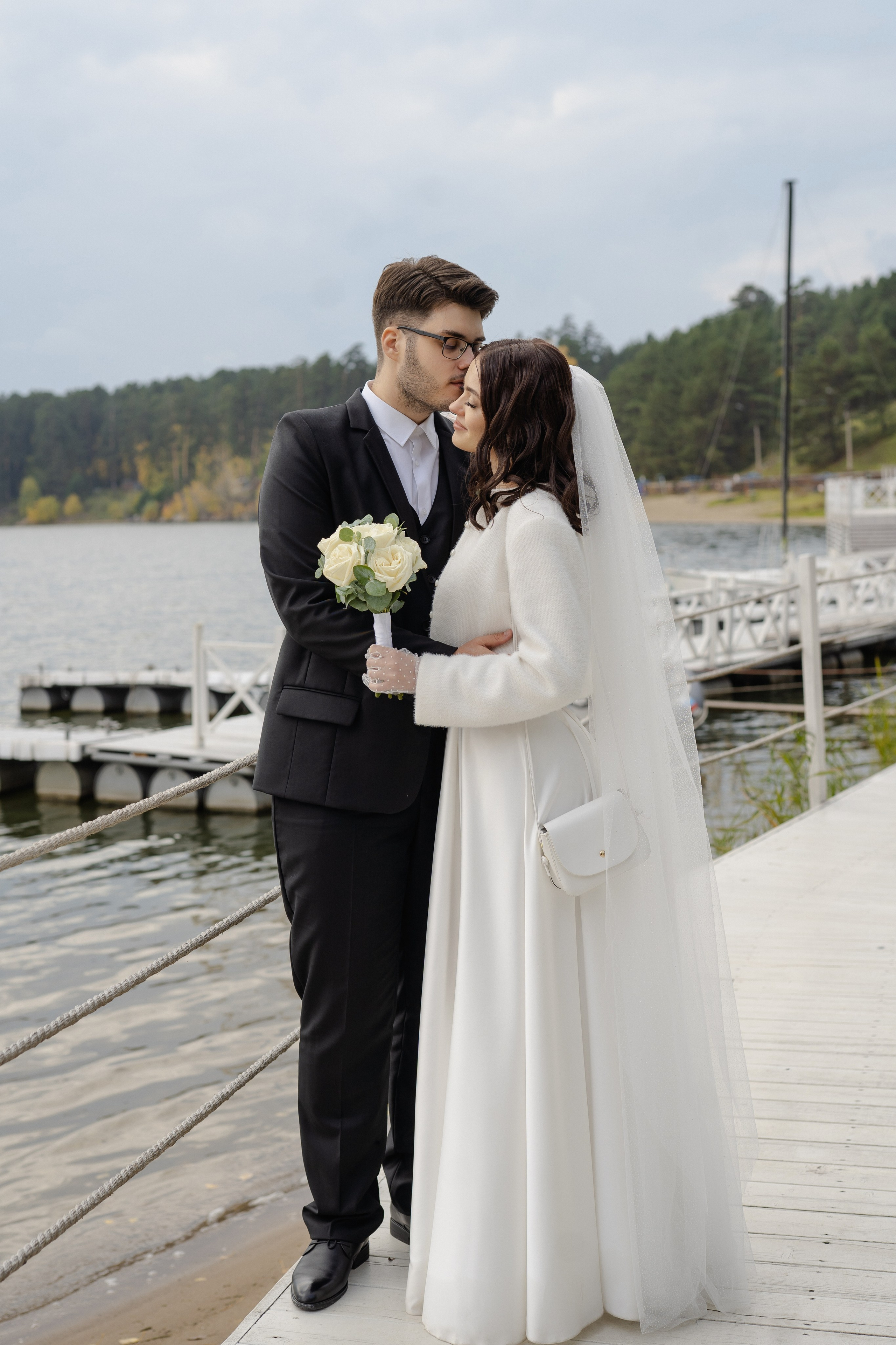 Ксения и Василий. Хвоя. Фотограф Аля Овчарова