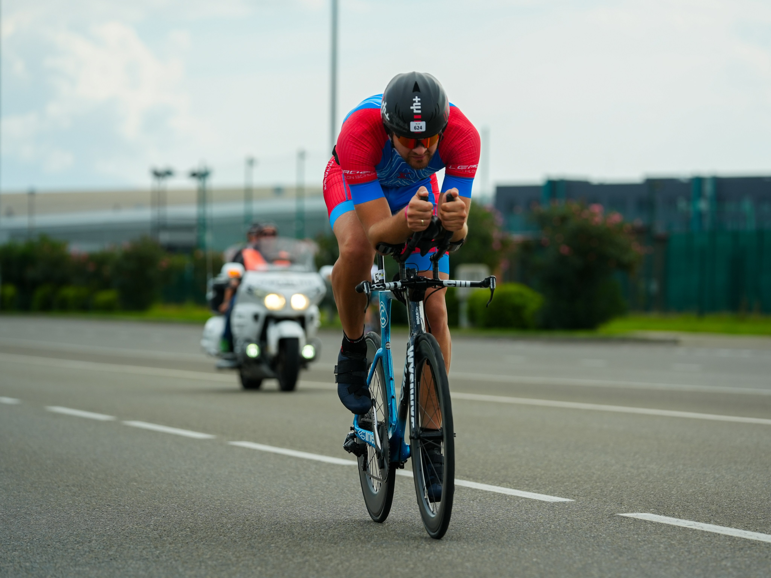 Фотоотчет партнерской интеграции для компании TELE2 на фестивале Ironstar. Репортажный фотограф в Красной Поляне и Сочи Павлюченко Екатерина