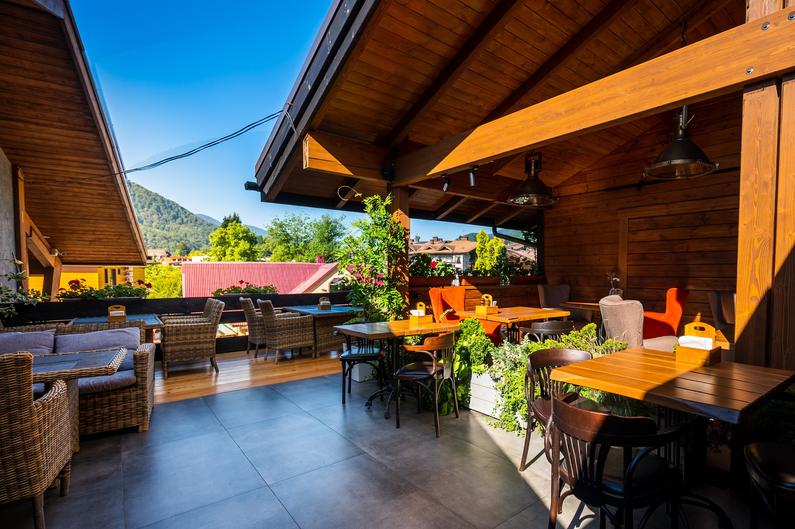 Ресторан «Трикони» в Красной Поляне. Репортажный фотограф в Красной Поляне и Сочи Павлюченко Екатерина