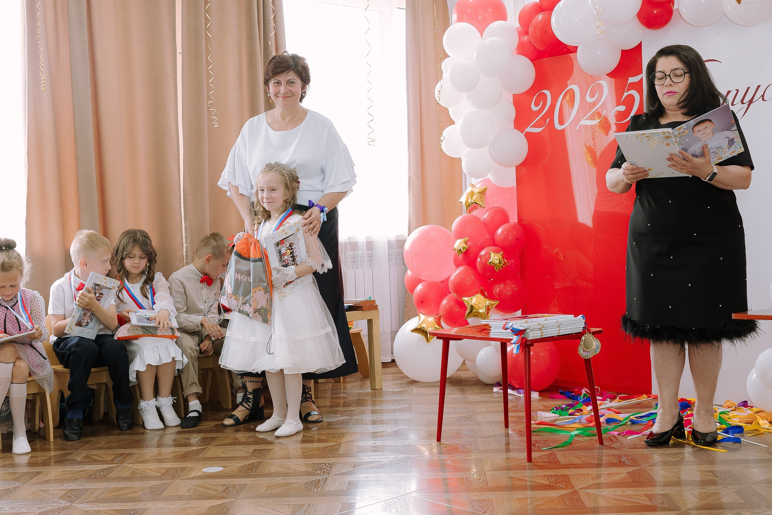 Выпускной в ДС 26. Выпускные альбомы Натальи Бутко: Новороссийск, Анапа, Геленджик