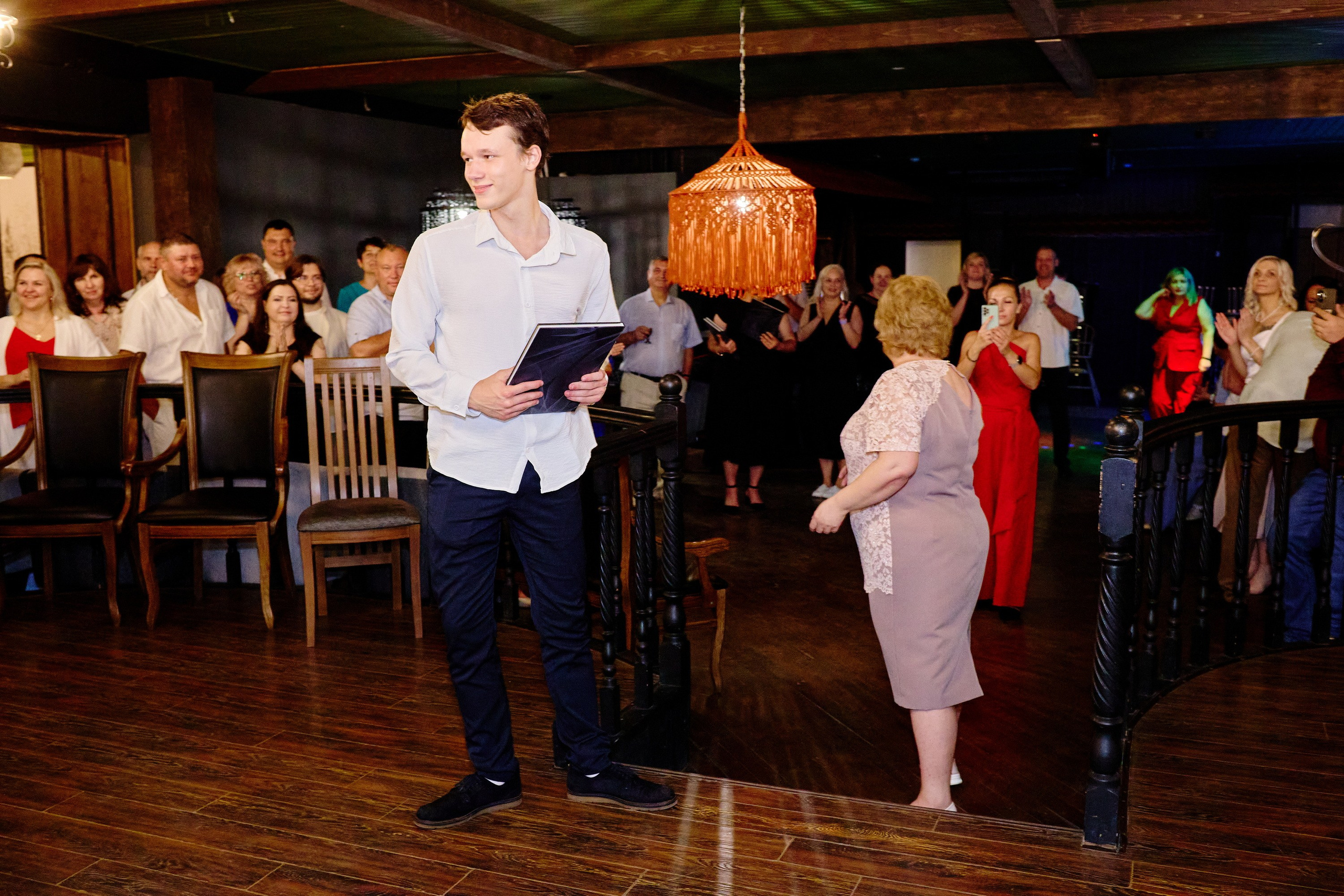 Выпускной 35 Сош. Фотограф Выпускные альбомы Таганрог Сергей Коробченко