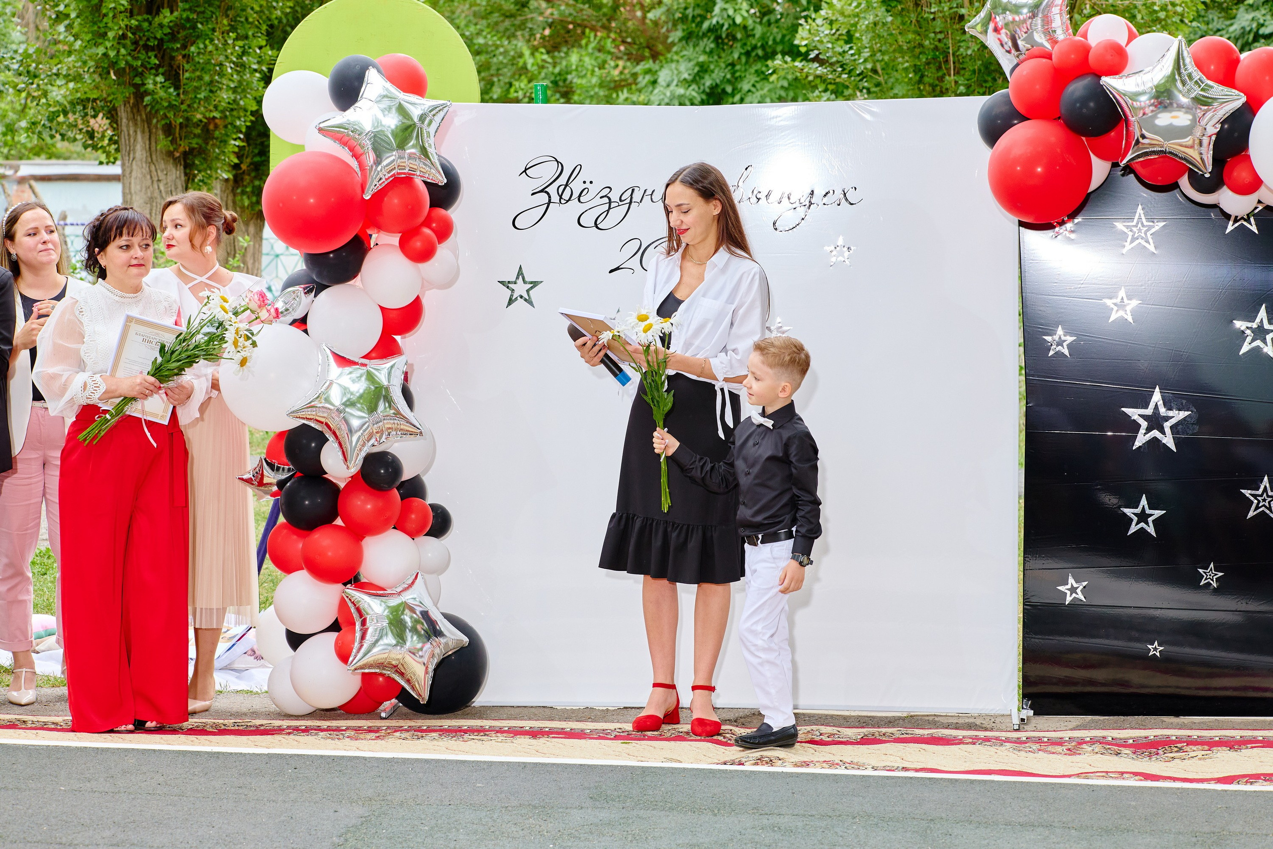 Выпускной 45 сад. Фотограф Выпускные альбомы Таганрог Сергей Коробченко