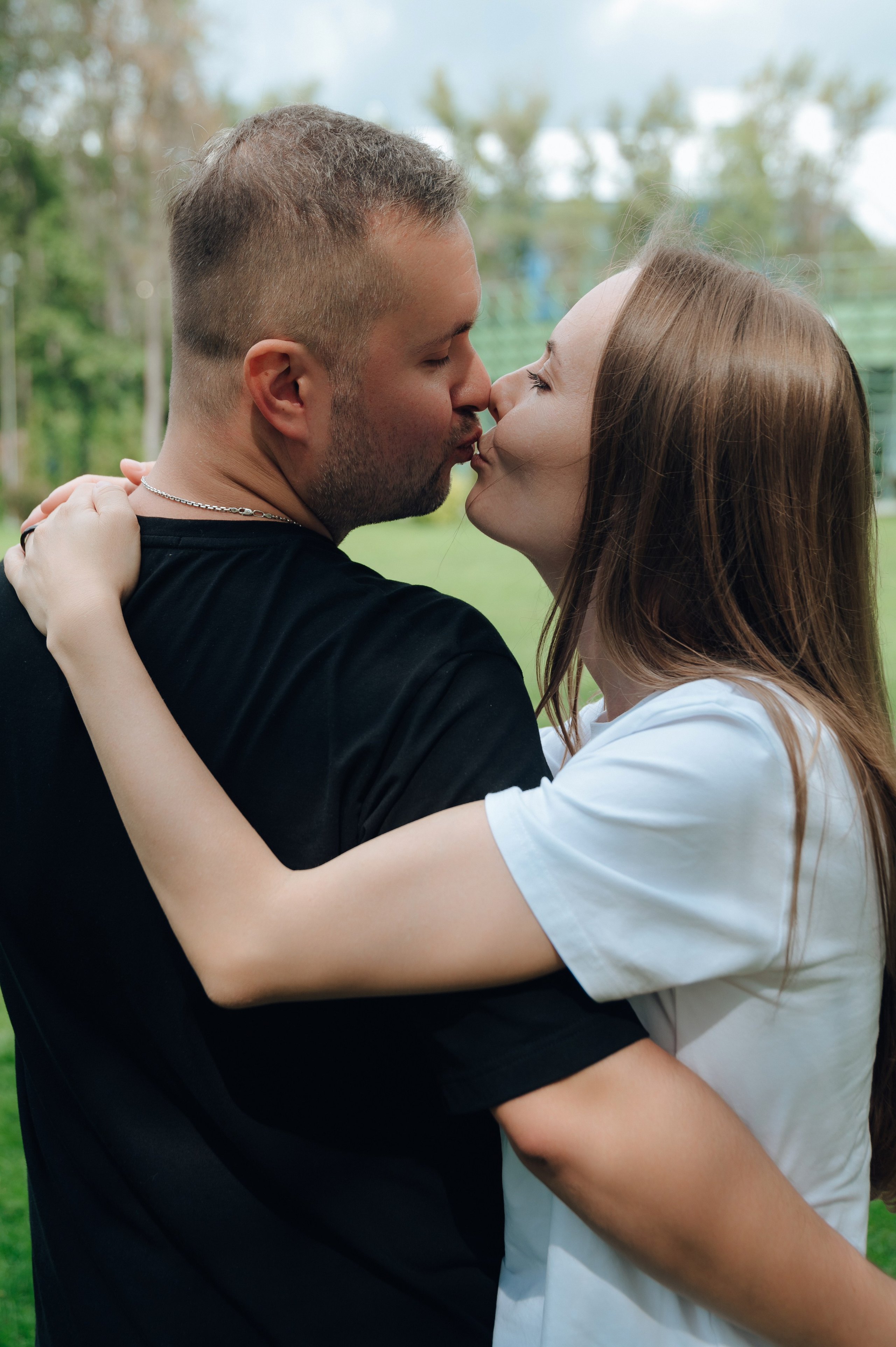Трое в парке и меховой шар. Детский и семейный фотограф Катерина Мишина