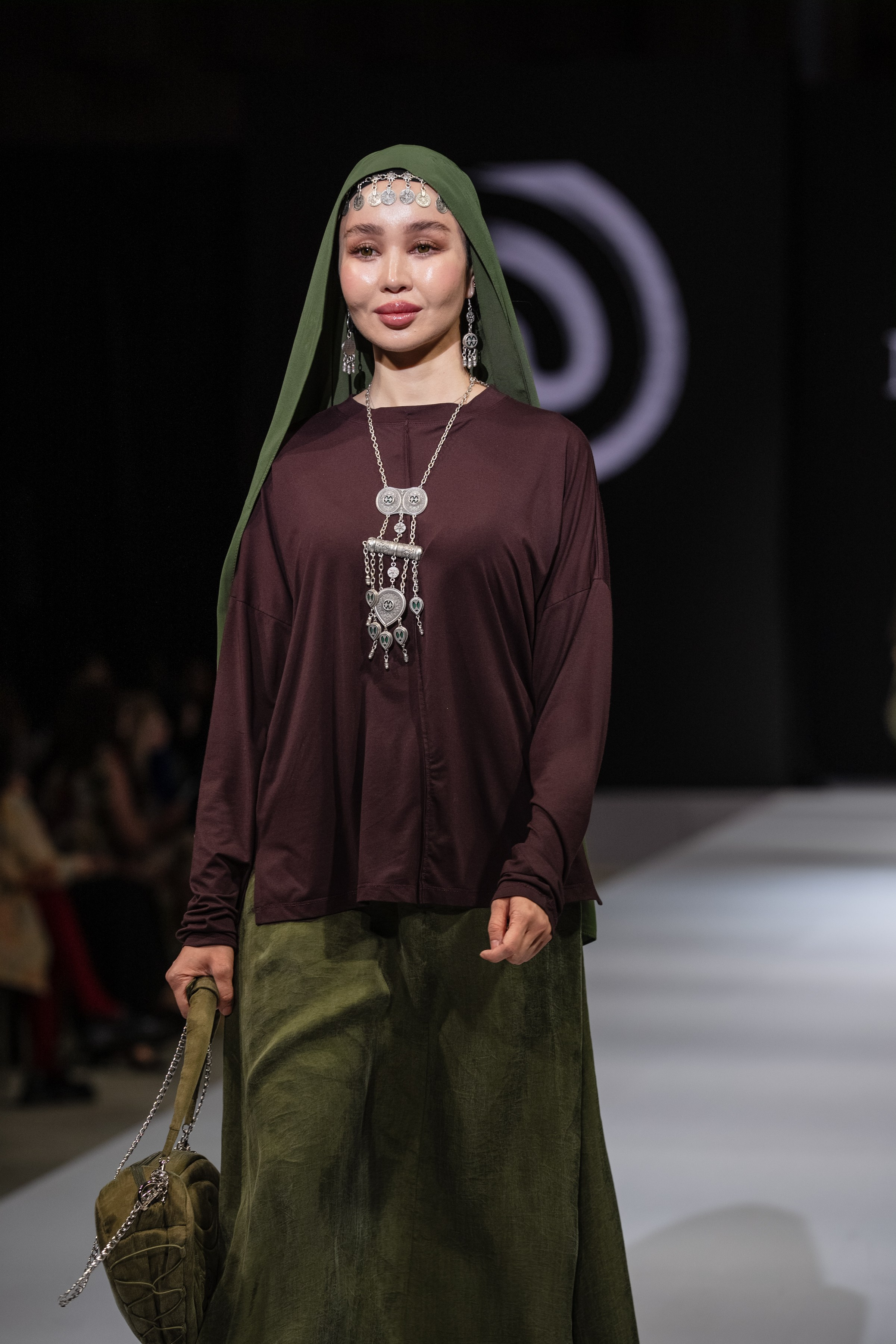 EURASIAN FASHION WEEK Malique. Сайт Алматинского НЮ АРТ, будуар и фэшн фотографа Дениса Карпенко