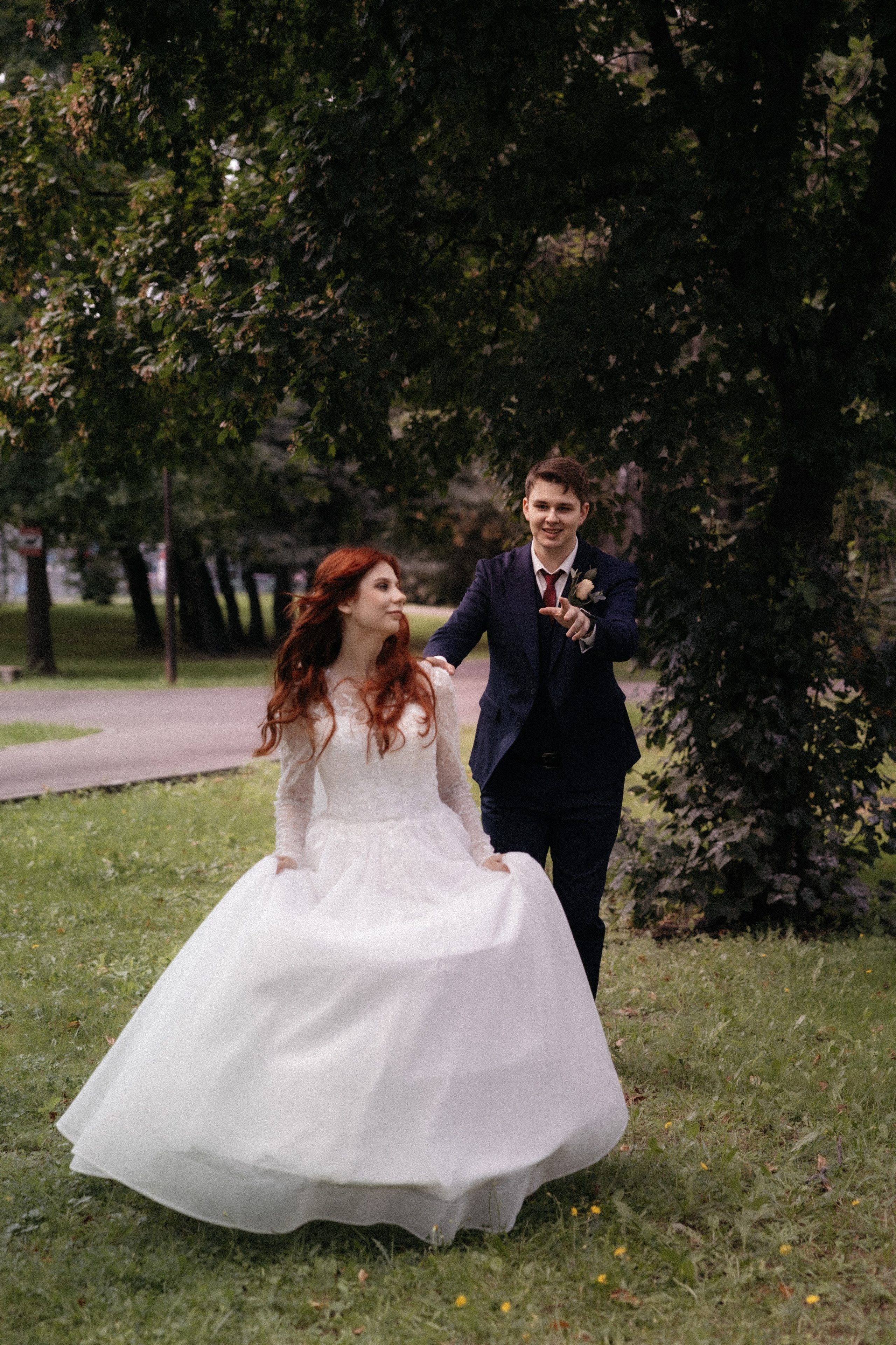 Фотосессия свадьбы Ивана и Александры в парке Горки Ленинские