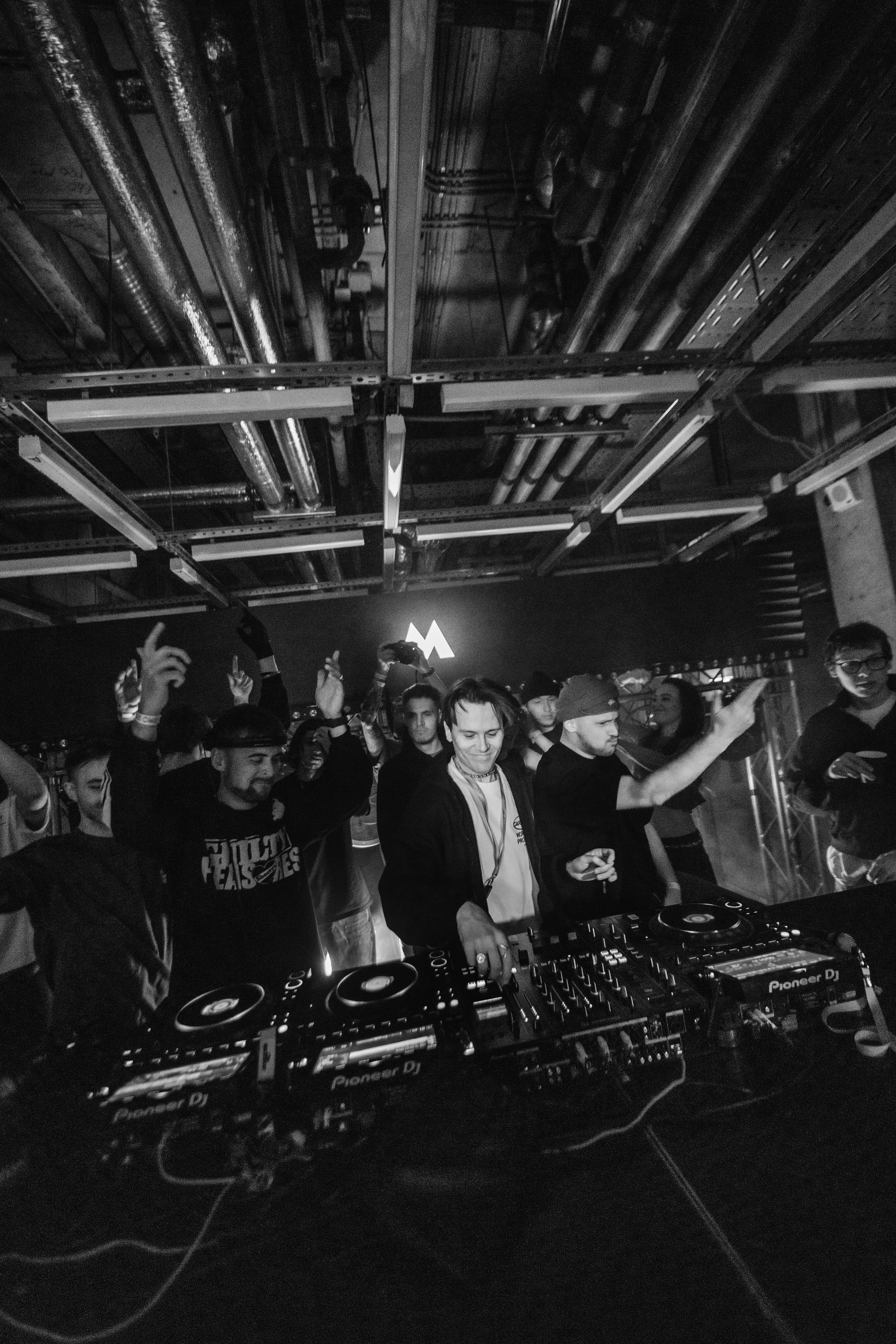 УРАМ. Ночная смена / 2025. Саша Копылов, фотограф в Казани