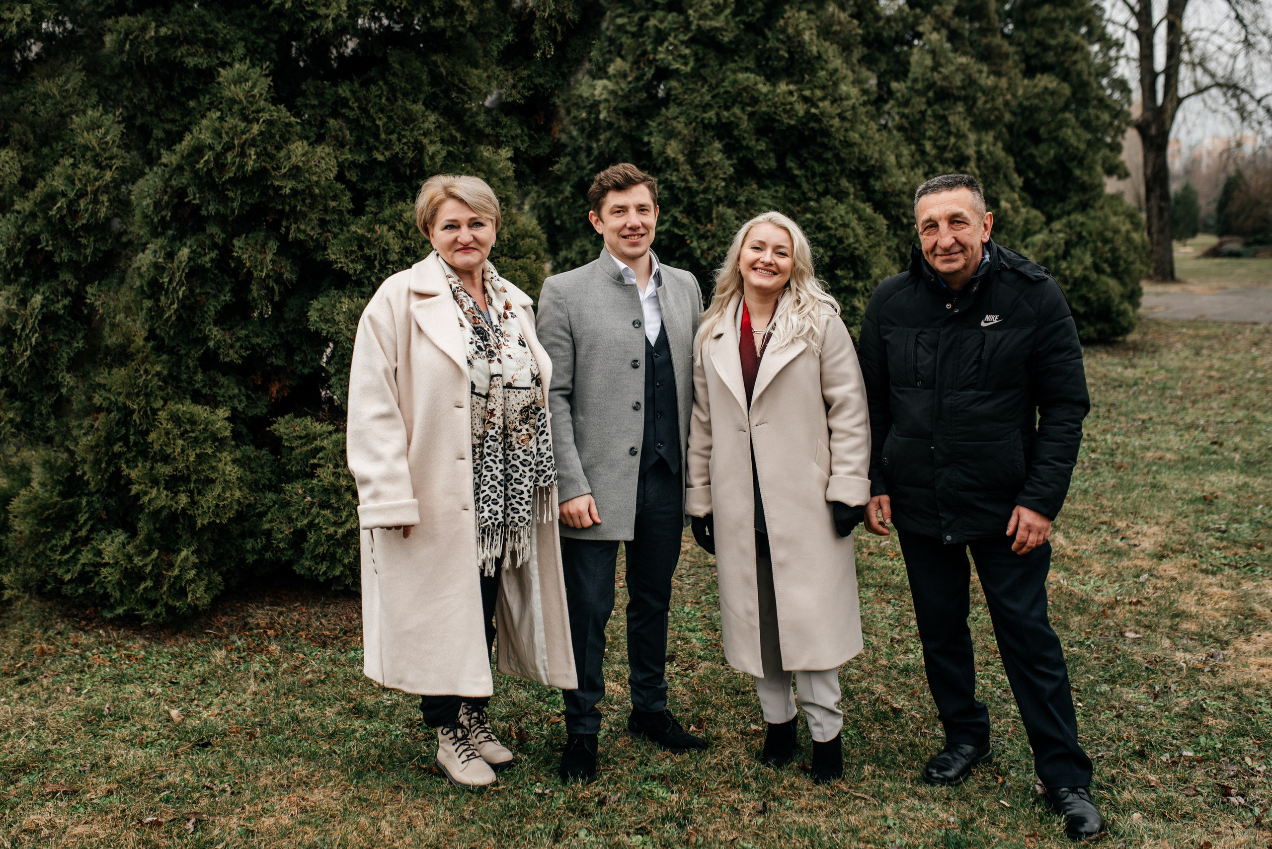 Валентина+Александр+Люба+Дима+Андрей+Надя+Таня+Саша+Анастасия+Юрий. Костюшко Кристина — семейный и свадебный фотограф в Минске