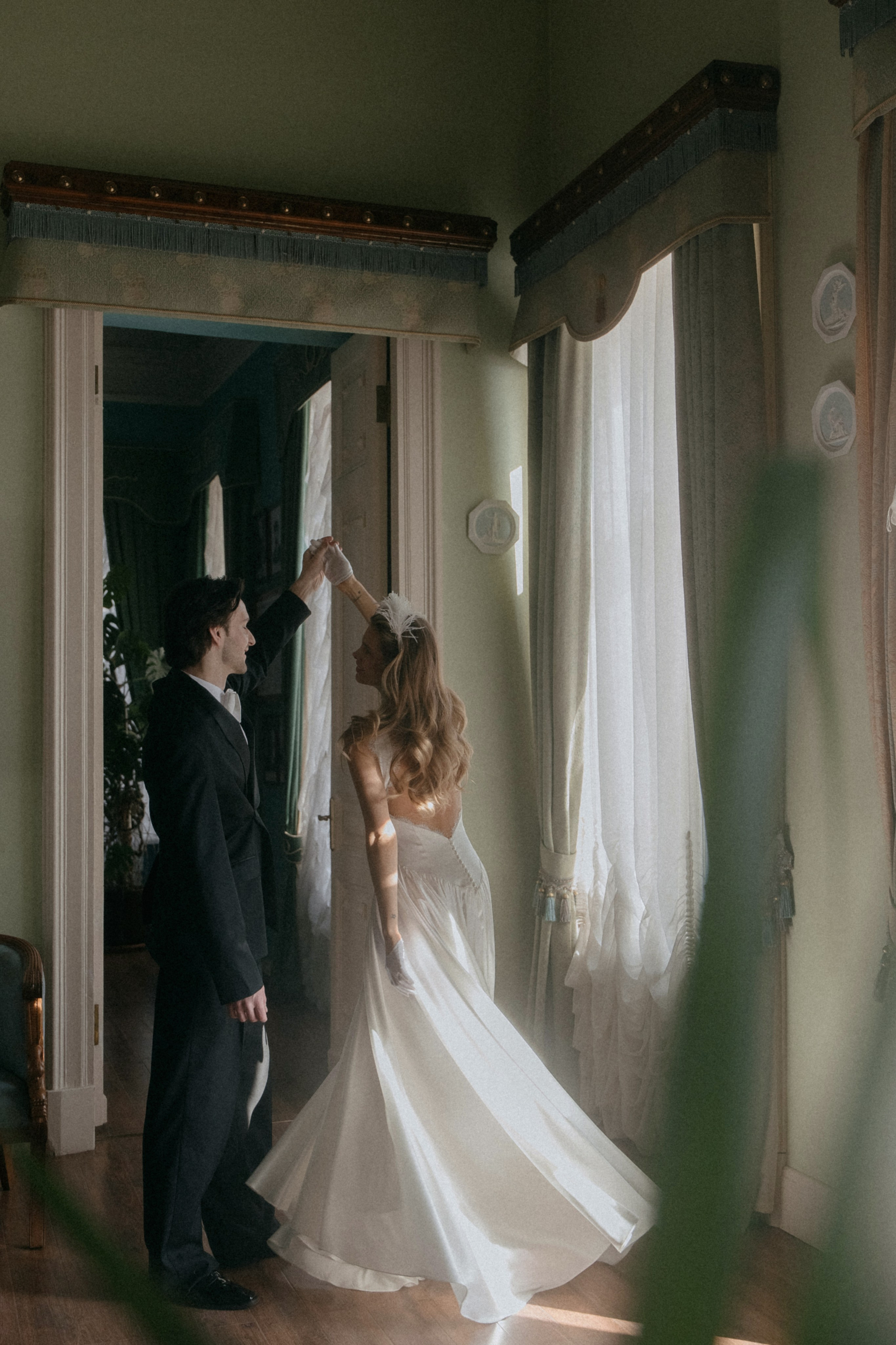 Свадебная фотосъемка в Середниково. Свадебный фотограф Москва