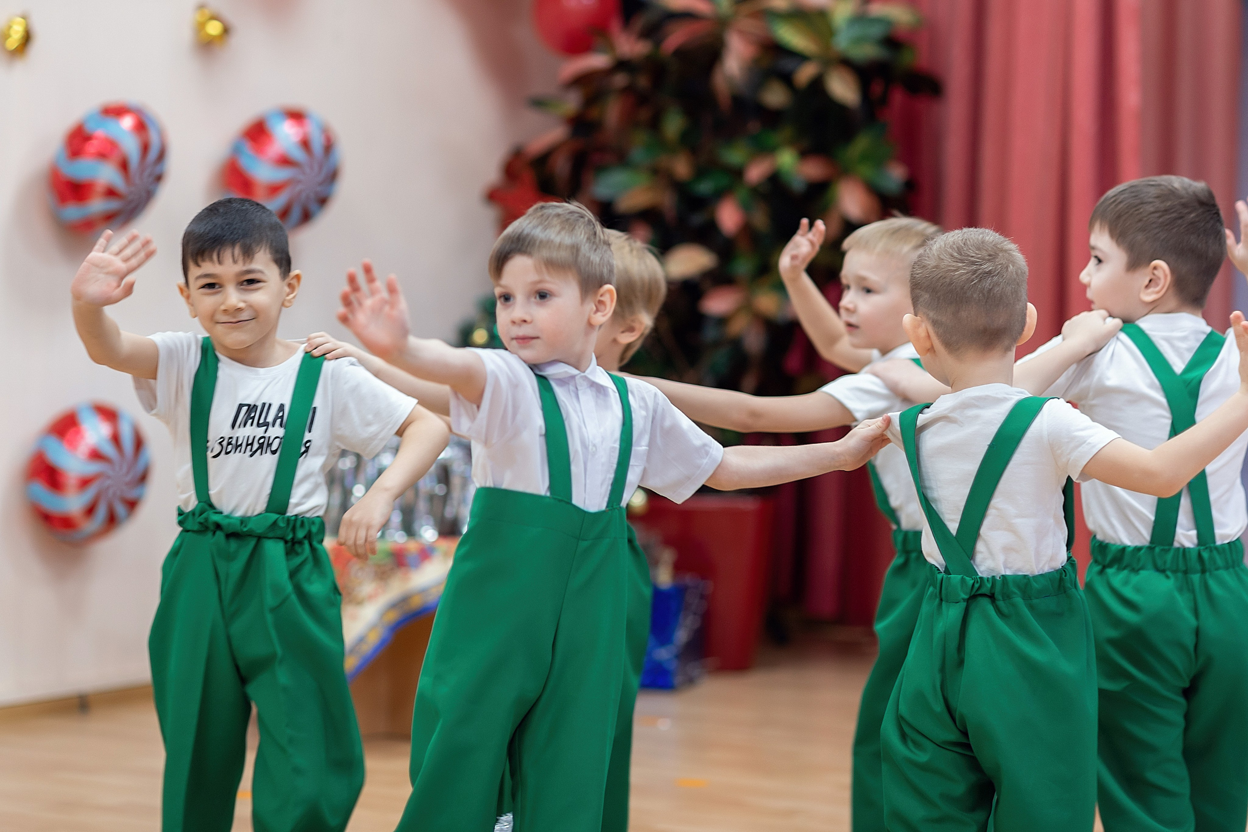 Утренник_"Карамельная фабрика» 2024. Семейный фотограф в Санкт-Петербурге