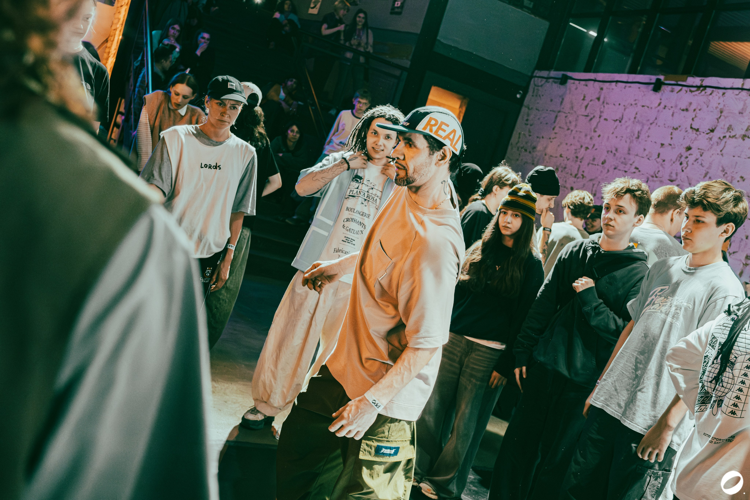 ODD.CLUB 04/04 (@youlovebu). Соня бу тебя сфоткала