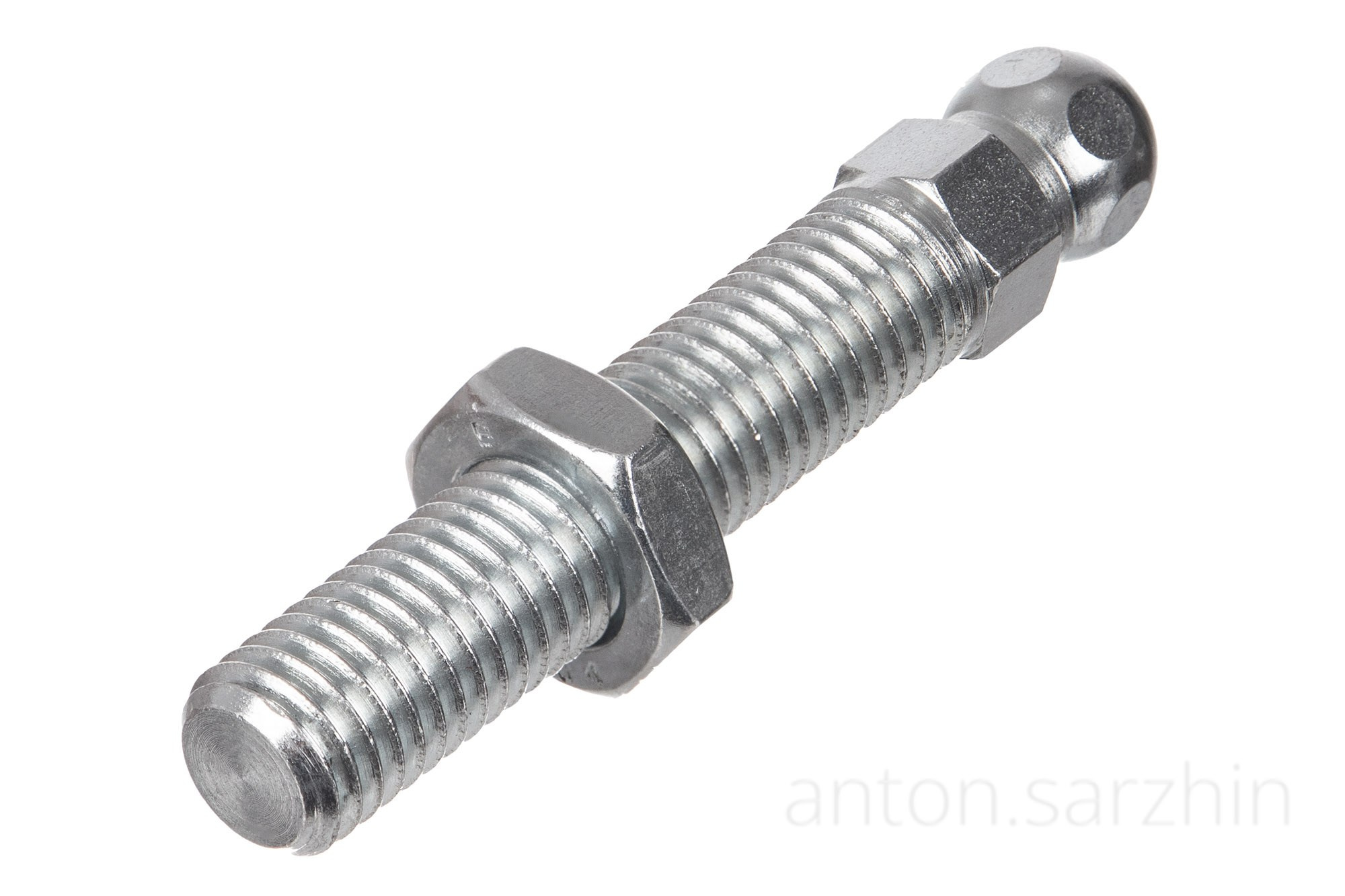 Предметная фотография  болта с гайкой