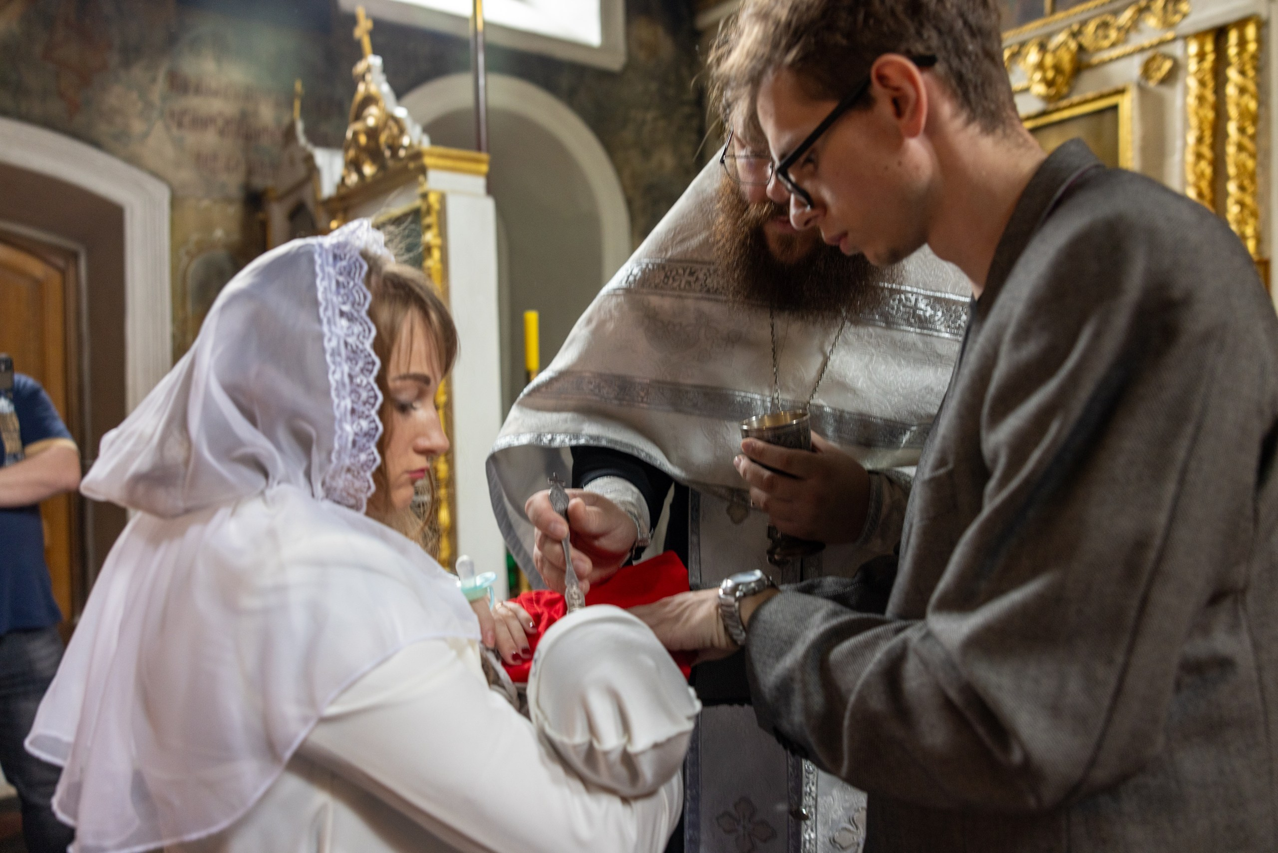 Образец репортажа крещения оригиналы, без искажений, без вспышки, светосильная оптика!. Фотограф в Туле Крупский АнДРей. Фотостудия «КАДР71» в Туле