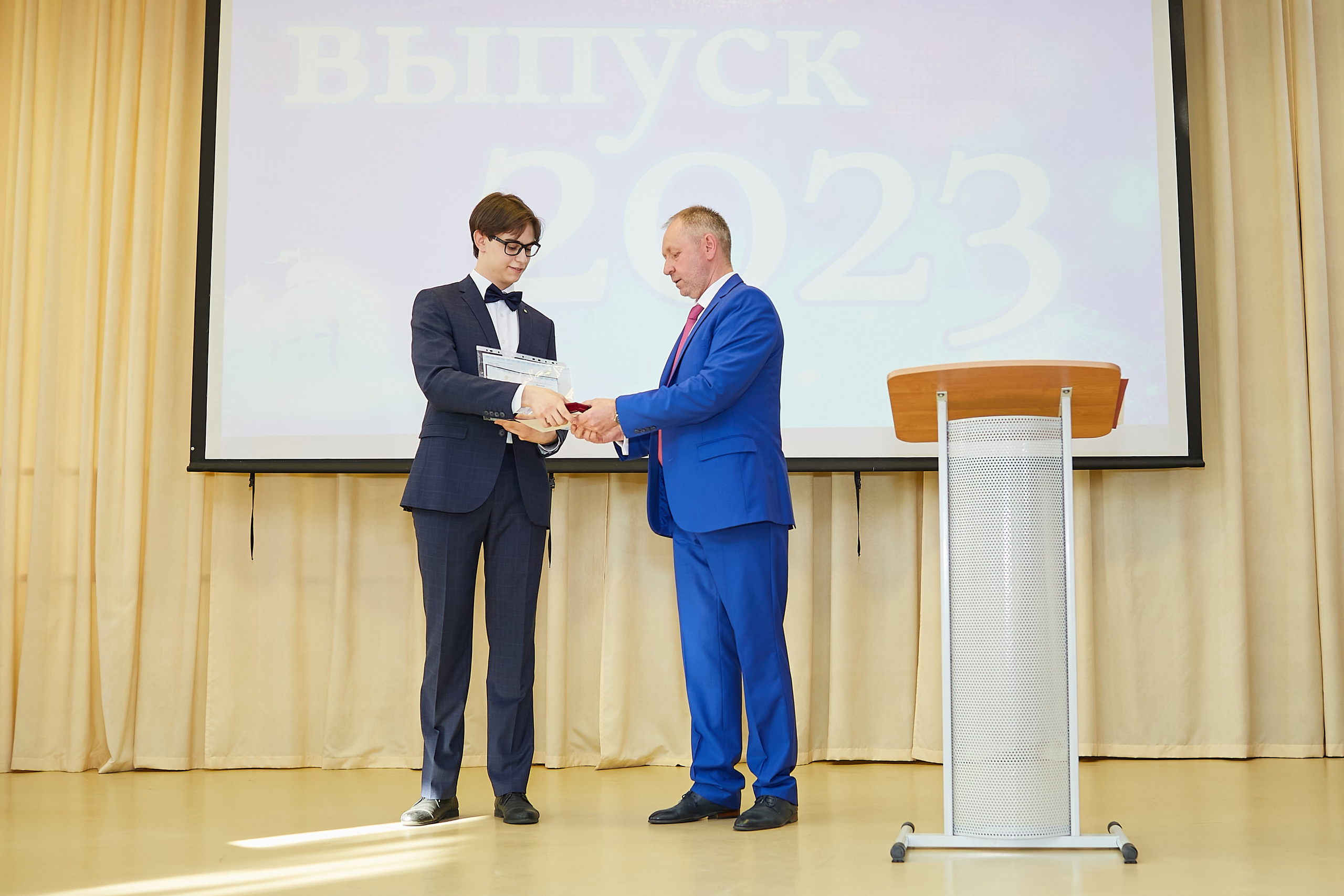 Выпускной 2023. Александр Осин — корпоративный и семейный фотограф в Москве