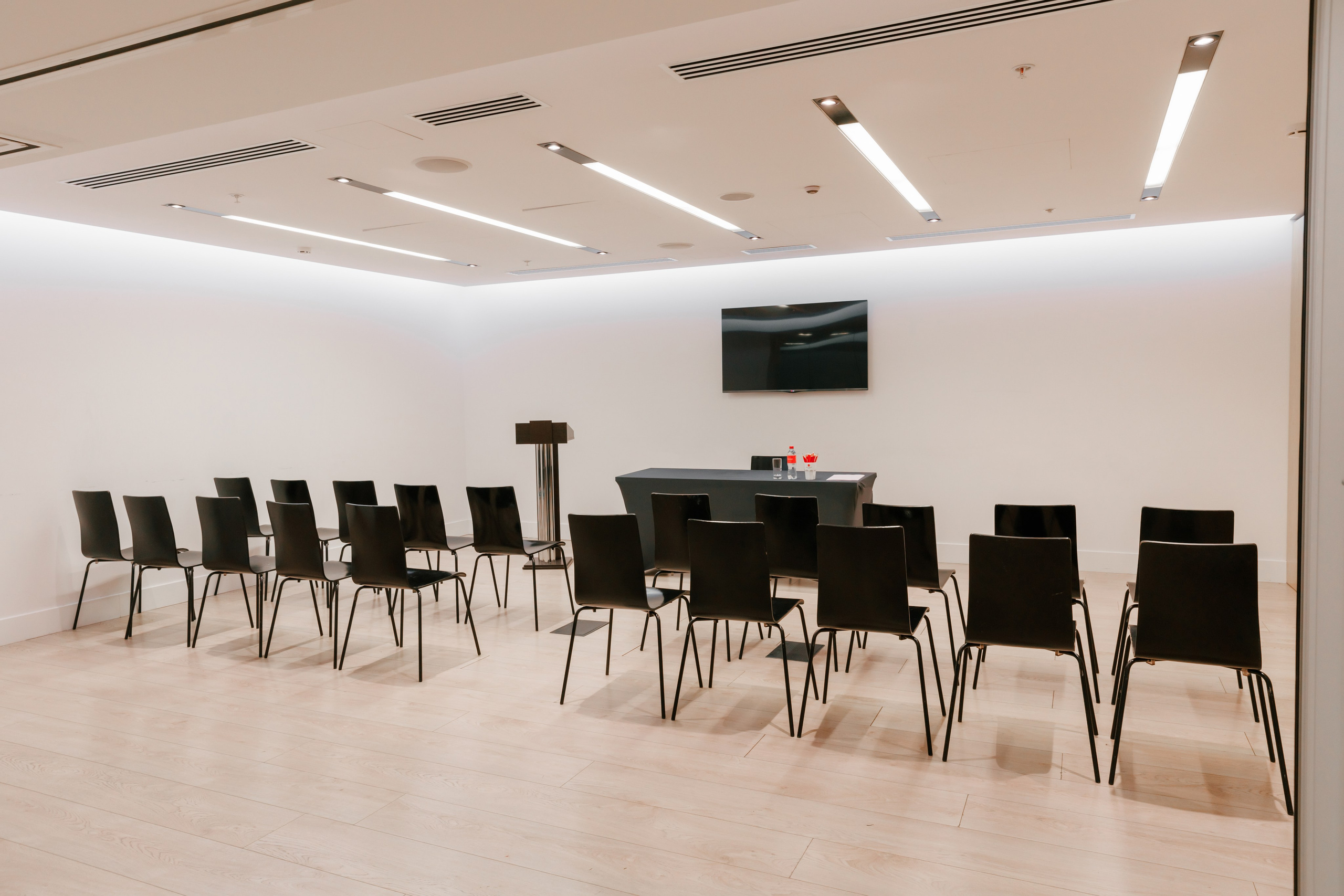 Конференц-залы AZIMUT сити-отель. Репортажный фотограф в Санкт-Петербурге Жолудев Владислав