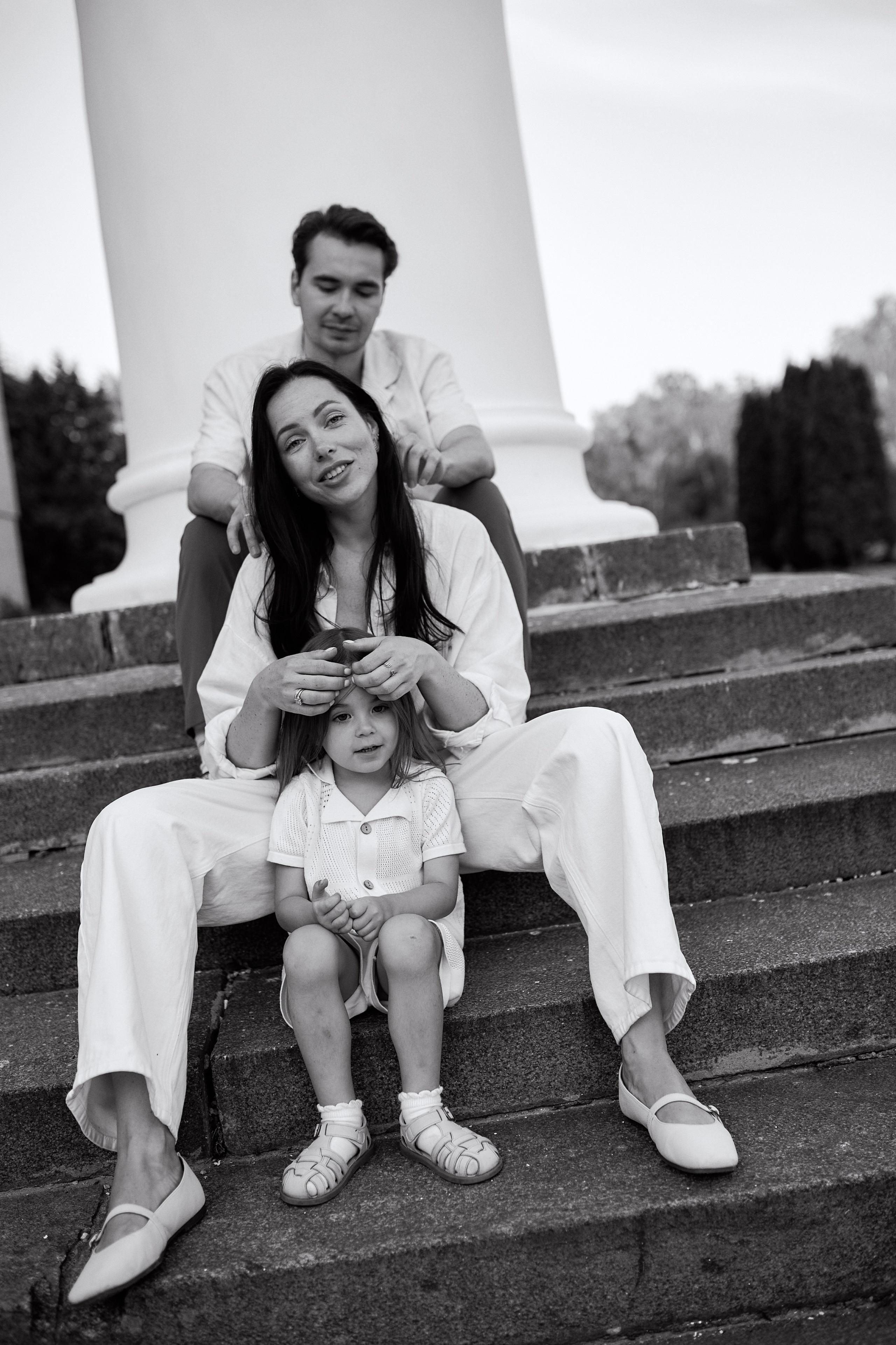 Рохус, Юля и Оливия в парке Останкино. Семейный и свадебный lifestyle-фотограф в Москве Мария Петрова